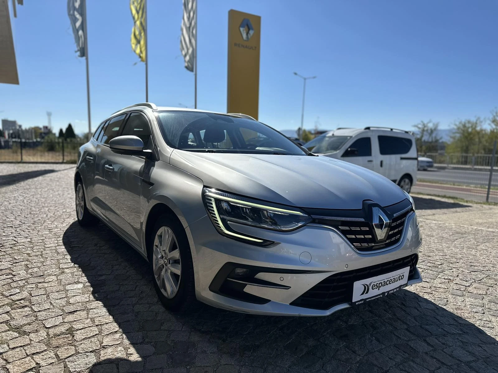 Renault Megane Grandtour 1.5DCi115к.с - изображение 3