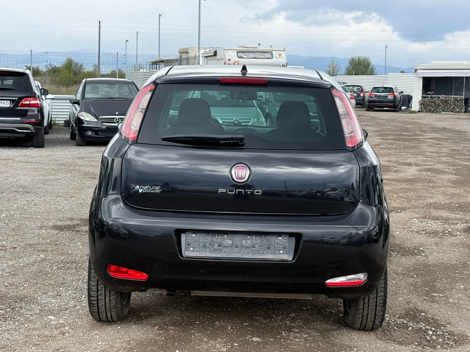 Fiat Punto Grande* NaturalPower* 1.4 - изображение 4