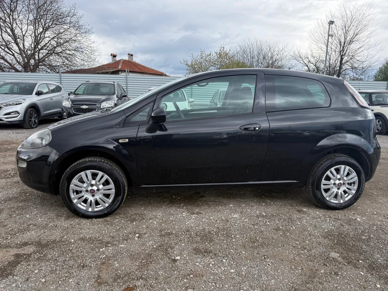 Fiat Punto Grande* NaturalPower* 1.4 - изображение 2