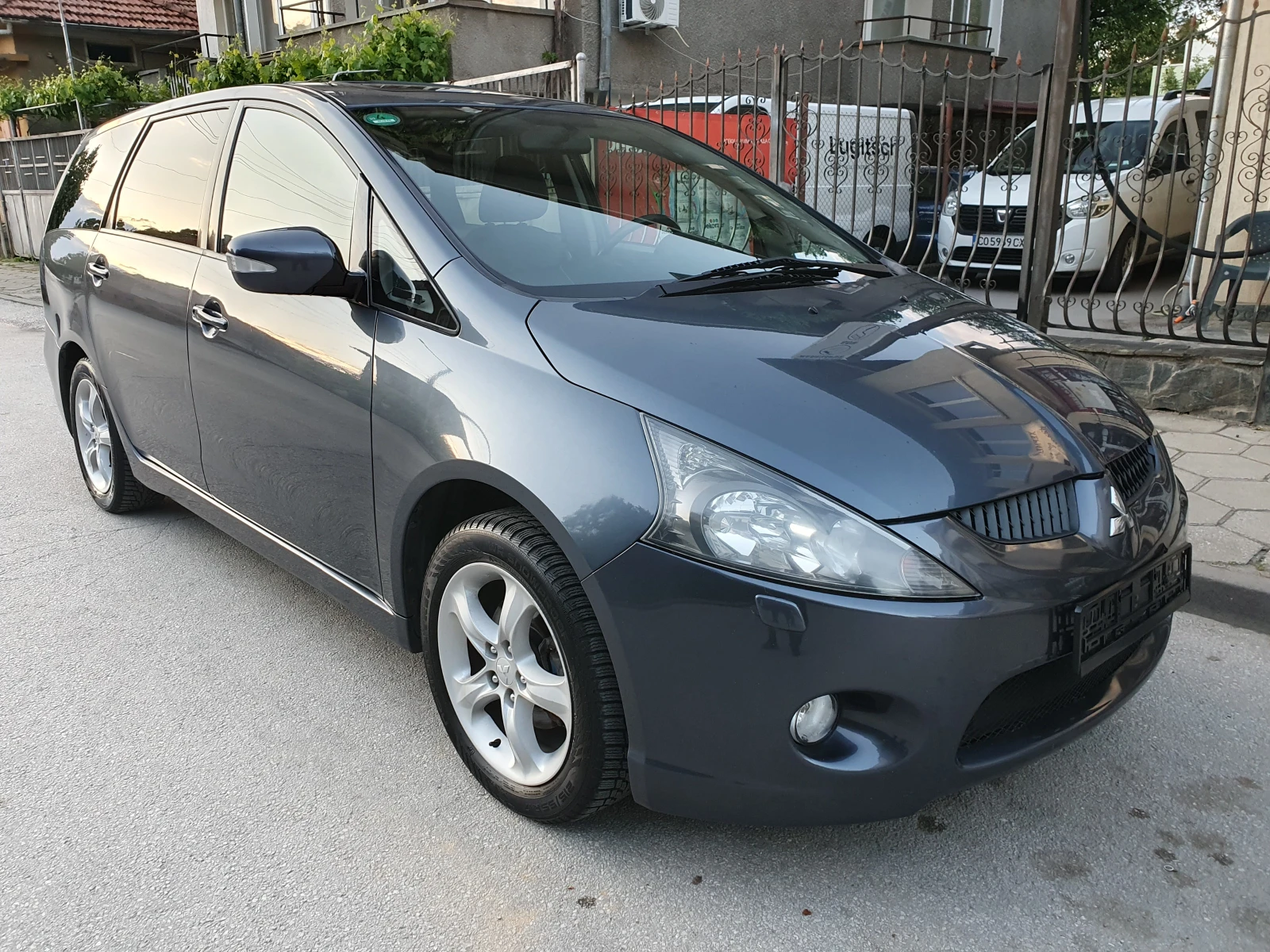 Mitsubishi Grandis 2.4i ГАЗ/БЕНЗИН  - изображение 5