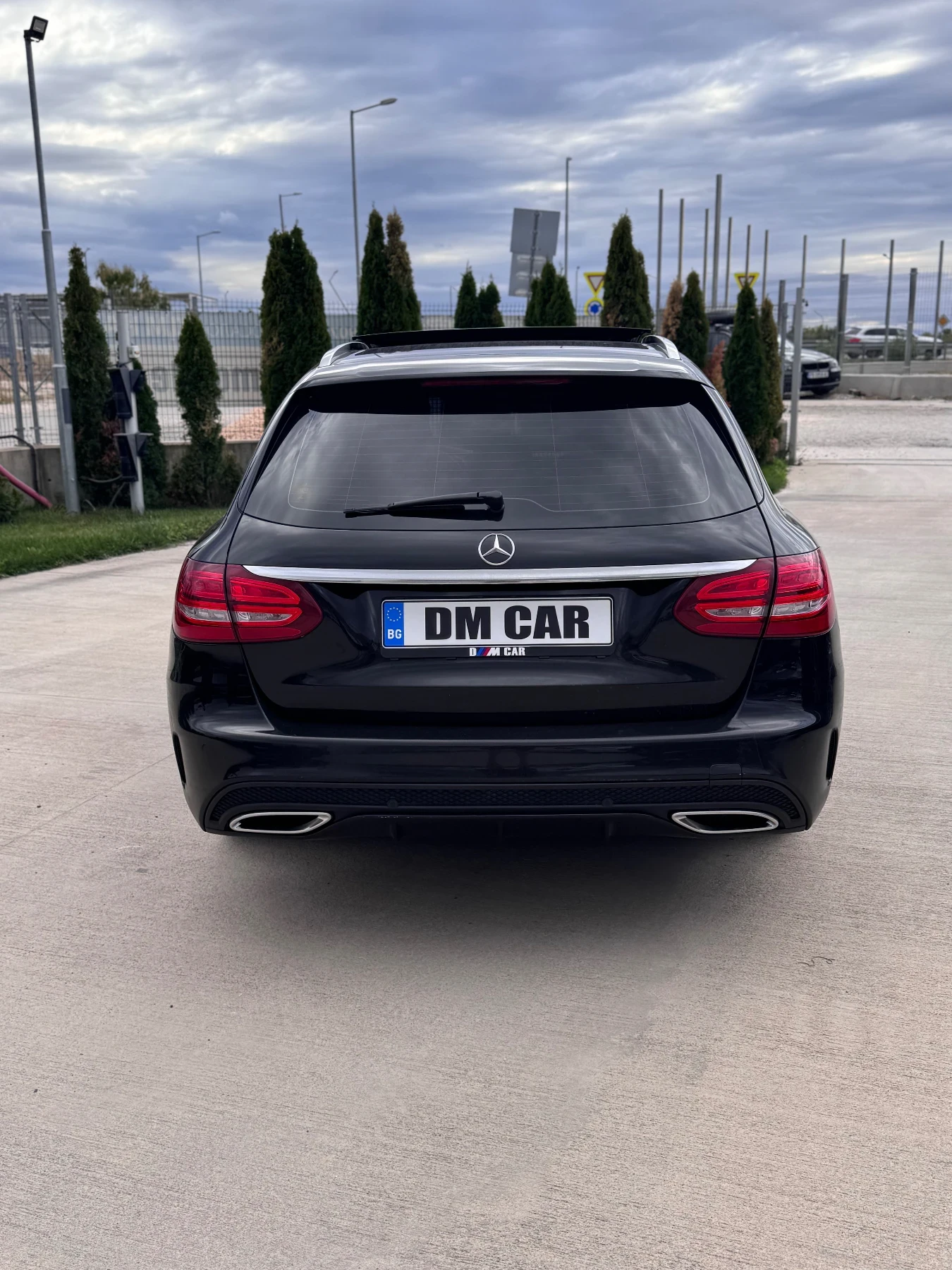 Mercedes-Benz C 220 * PANO* 4MATIC* AMG*  - изображение 4
