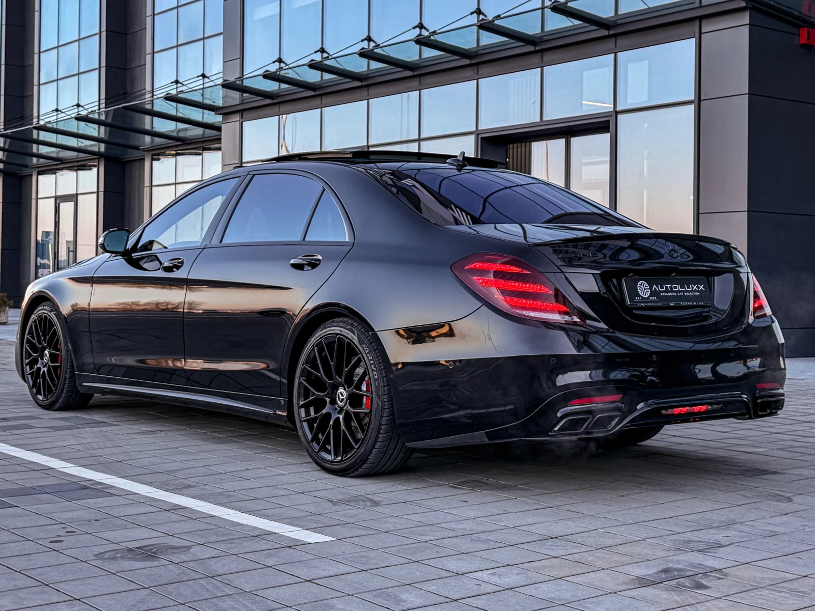 Mercedes-Benz S 500 S63 AMG OPTIC/Designo/3xTV/CARBON/NIGHT/BURM/FULL, снимка 5 - Автомобили и джипове - 53322993
