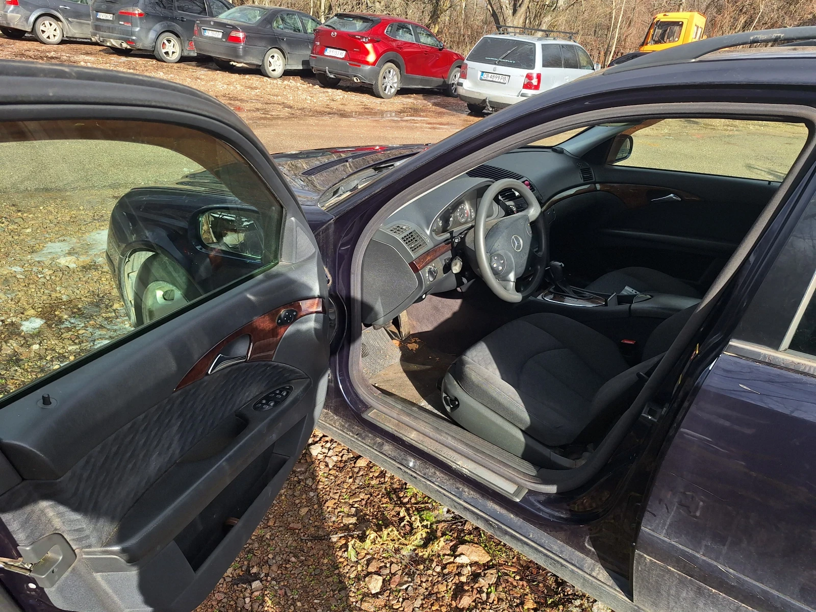 Mercedes-Benz E 240, снимка 2 - Автомобили и джипове - 53932880