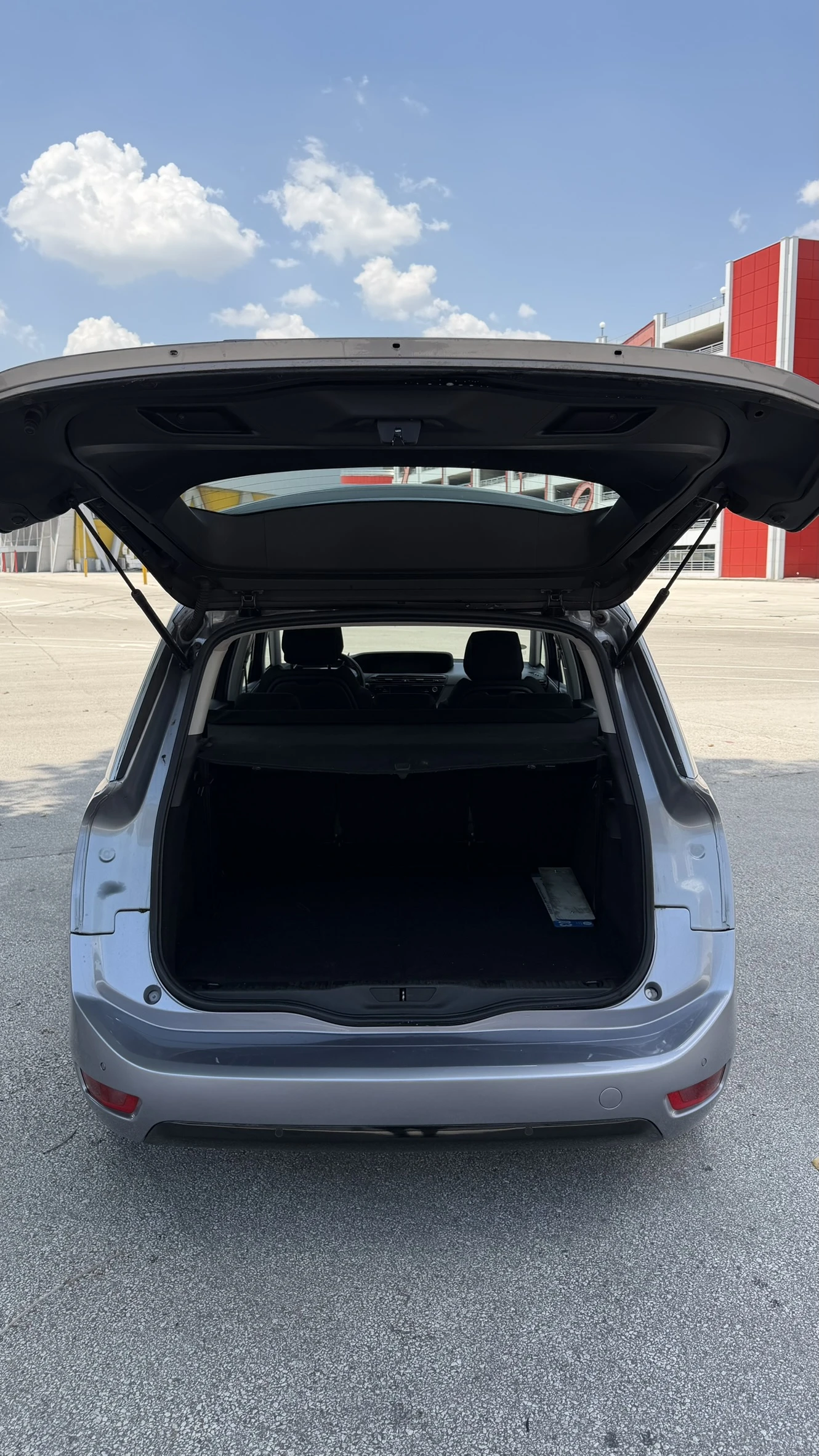 Citroen C4 BlueHDi 163 к.с. EAT8 7 Места Navi Keyless, снимка 8 - Автомобили и джипове - 54020593