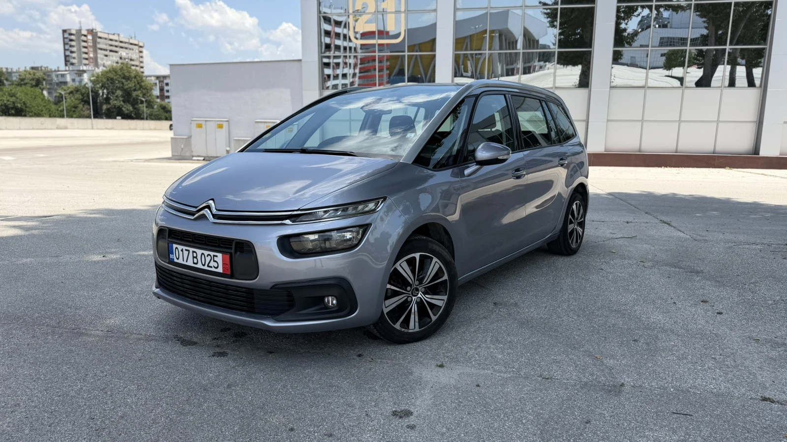 Citroen C4 BlueHDi 163 к.с. EAT8 7 Места Navi Keyless