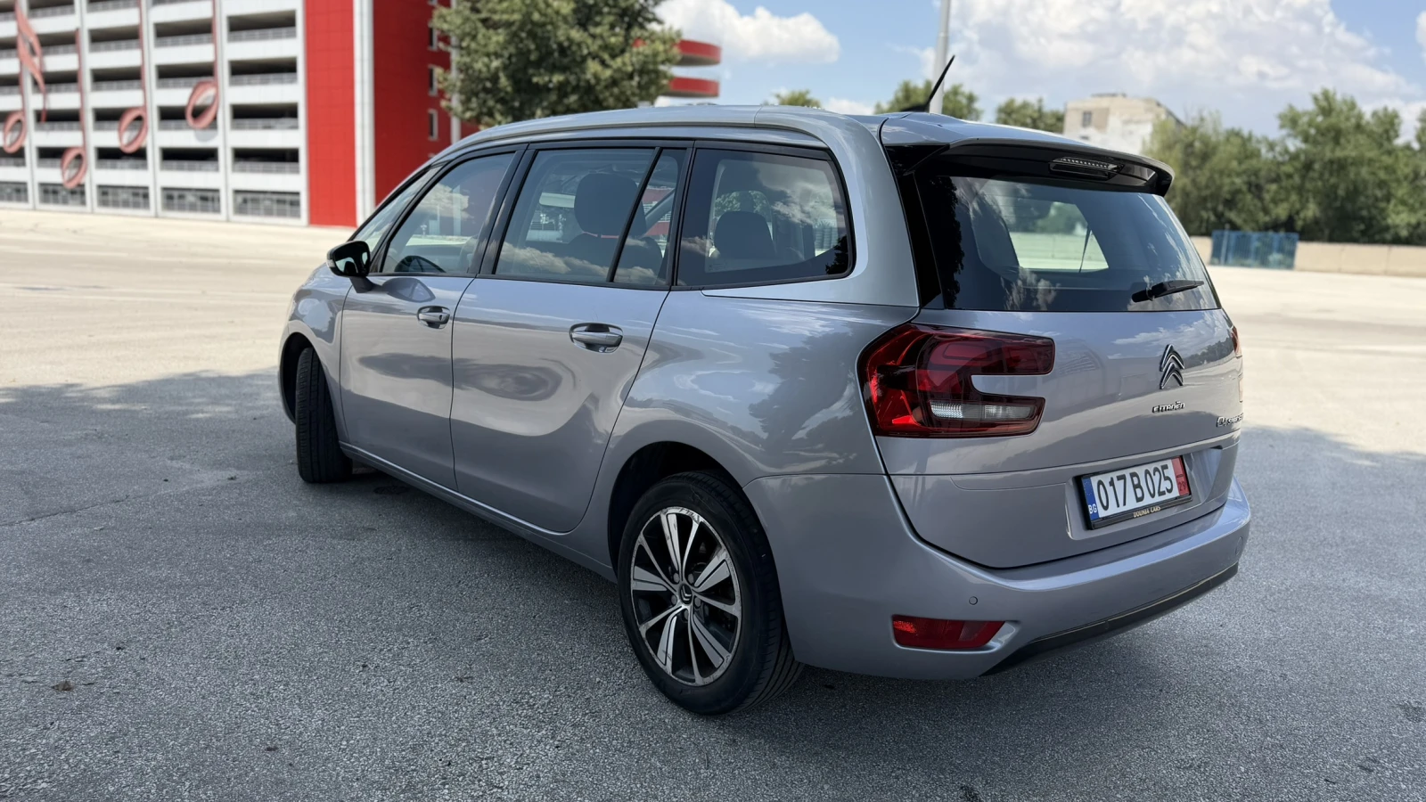 Citroen C4 BlueHDi 163 к.с. EAT8 7 Места Navi Keyless, снимка 7 - Автомобили и джипове - 54020593
