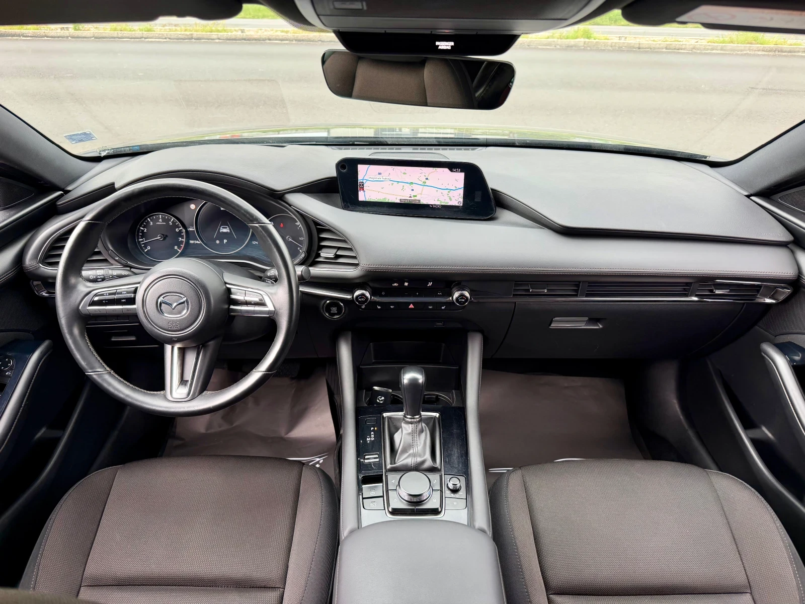 Mazda 3 MildHybrid#SkyActiv#360* CAM#DISTR#ПОДГРЕВ#ГЕРМАНИ, снимка 13 - Автомобили и джипове - 54398641