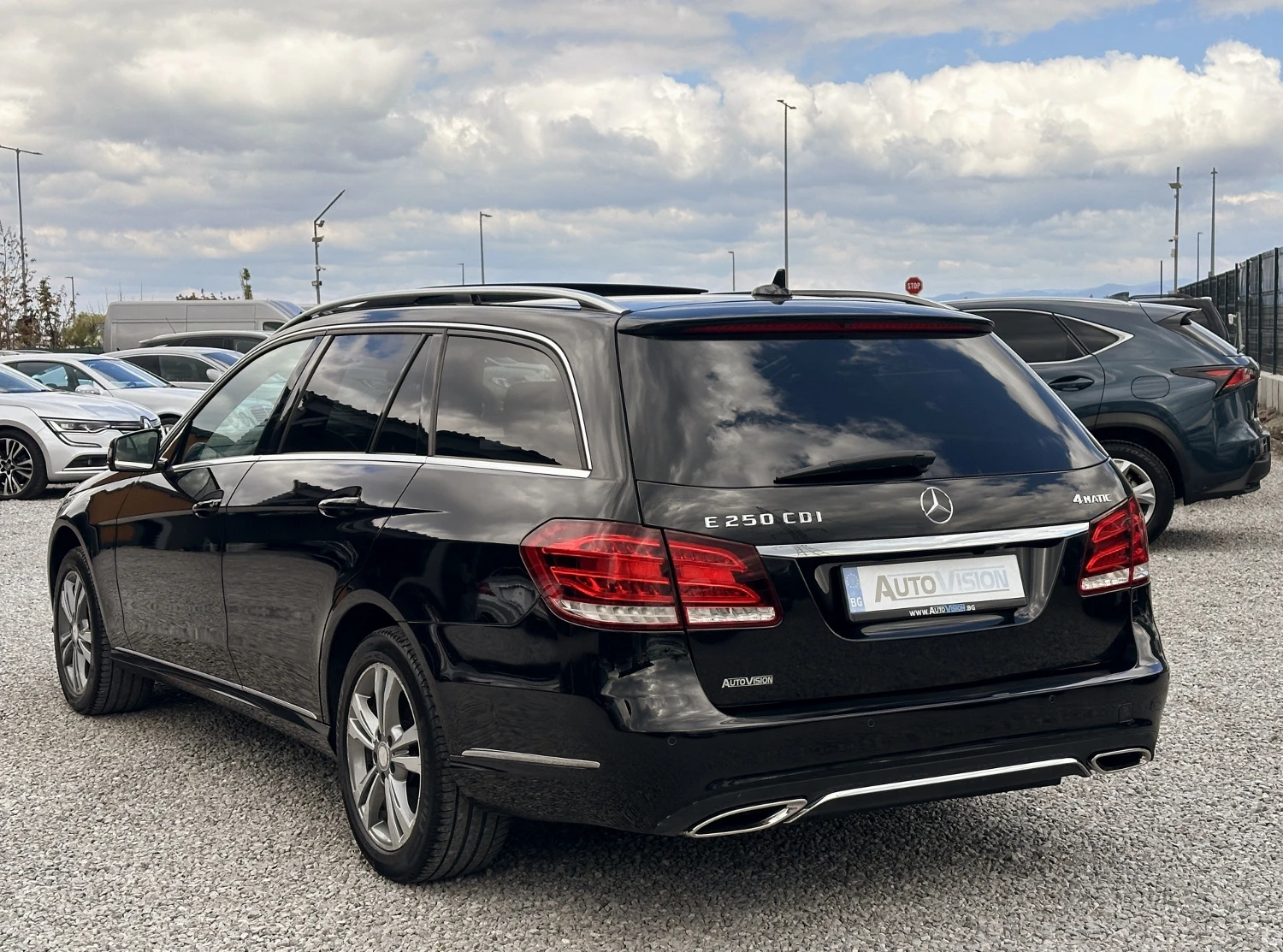 Mercedes-Benz E 250 CDi 4x4 PANORAMA DISTRONIC+ ПОДГРЕВ АСИСТЕНТИ, снимка 2 - Автомобили и джипове - 54412180