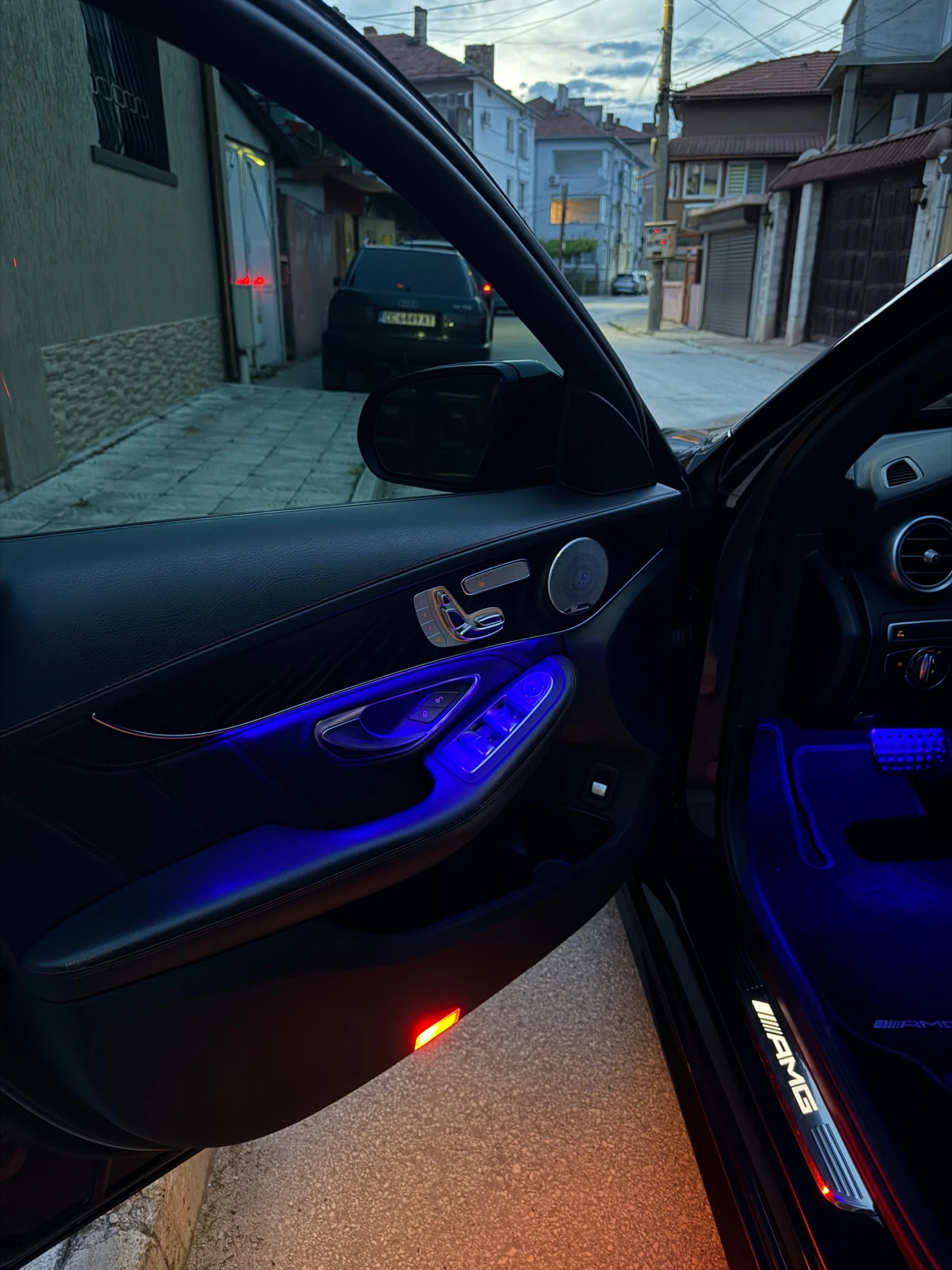 Mercedes-Benz C 43 AMG, снимка 8 - Автомобили и джипове - 54580452