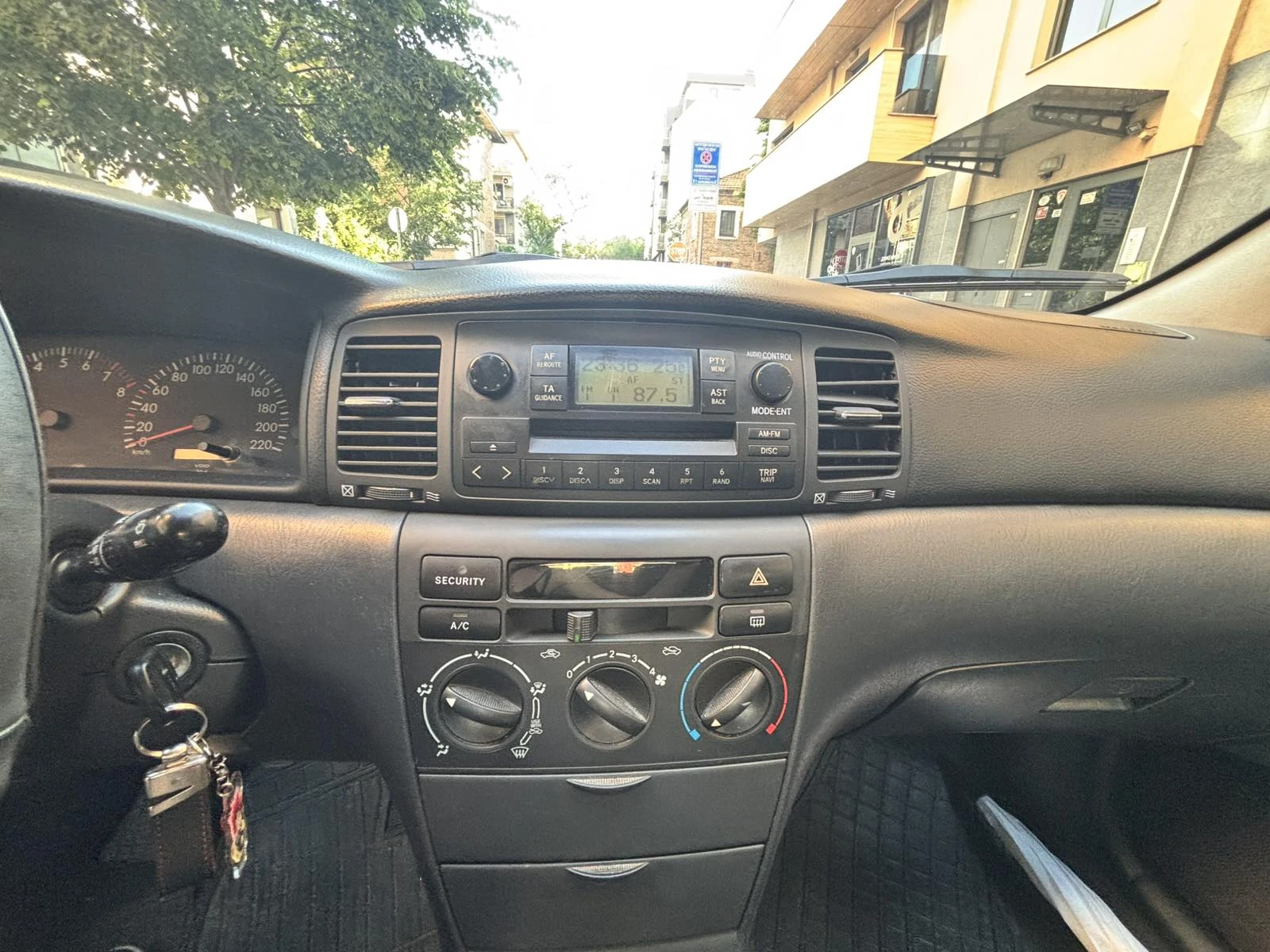 Toyota Corolla, снимка 8 - Автомобили и джипове - 54754201