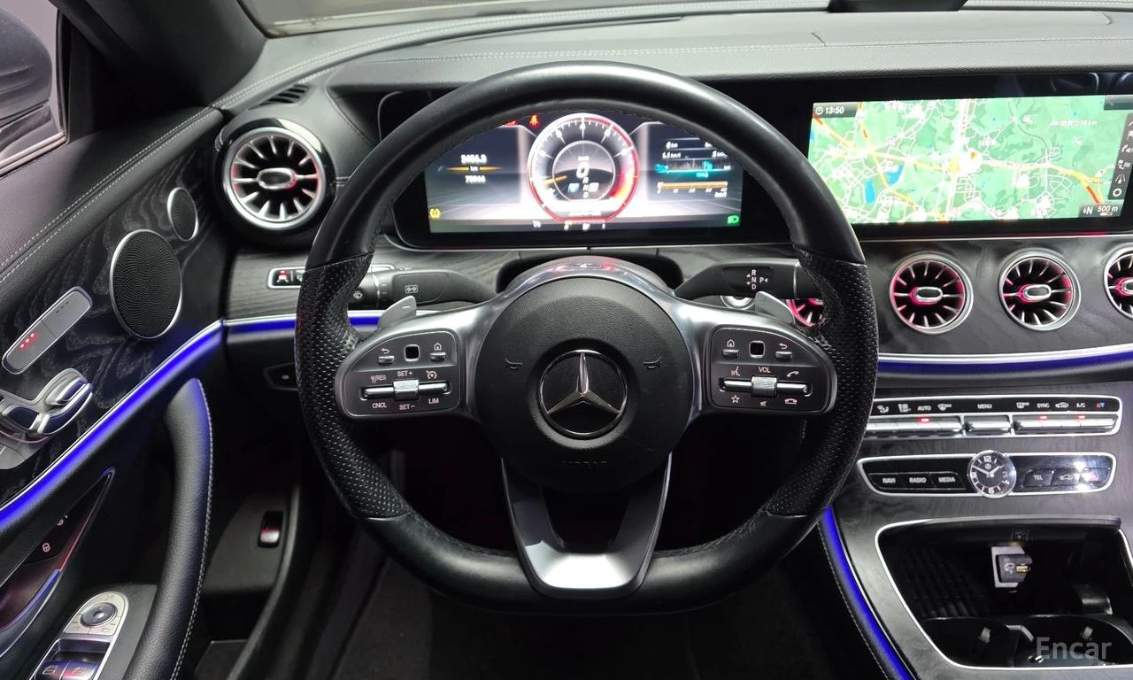 Mercedes-Benz E 220 CABRIOLET* ПОДГРЕВ* НАВИГАЦИЯ* , снимка 4 - Автомобили и джипове - 54833580