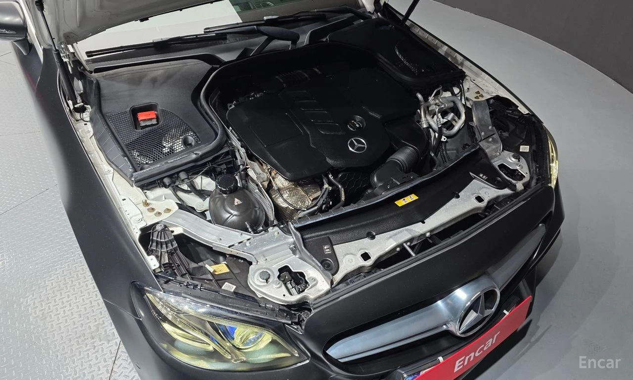 Mercedes-Benz E 220 CABRIOLET* ПОДГРЕВ* НАВИГАЦИЯ* , снимка 16 - Автомобили и джипове - 54833580