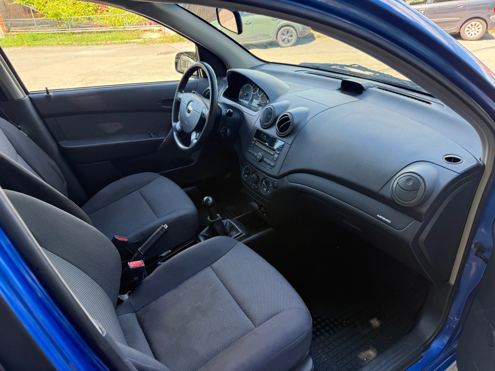Chevrolet Aveo 1.2i 75k.c. 97хил.км. , снимка 11 - Автомобили и джипове - 54901539