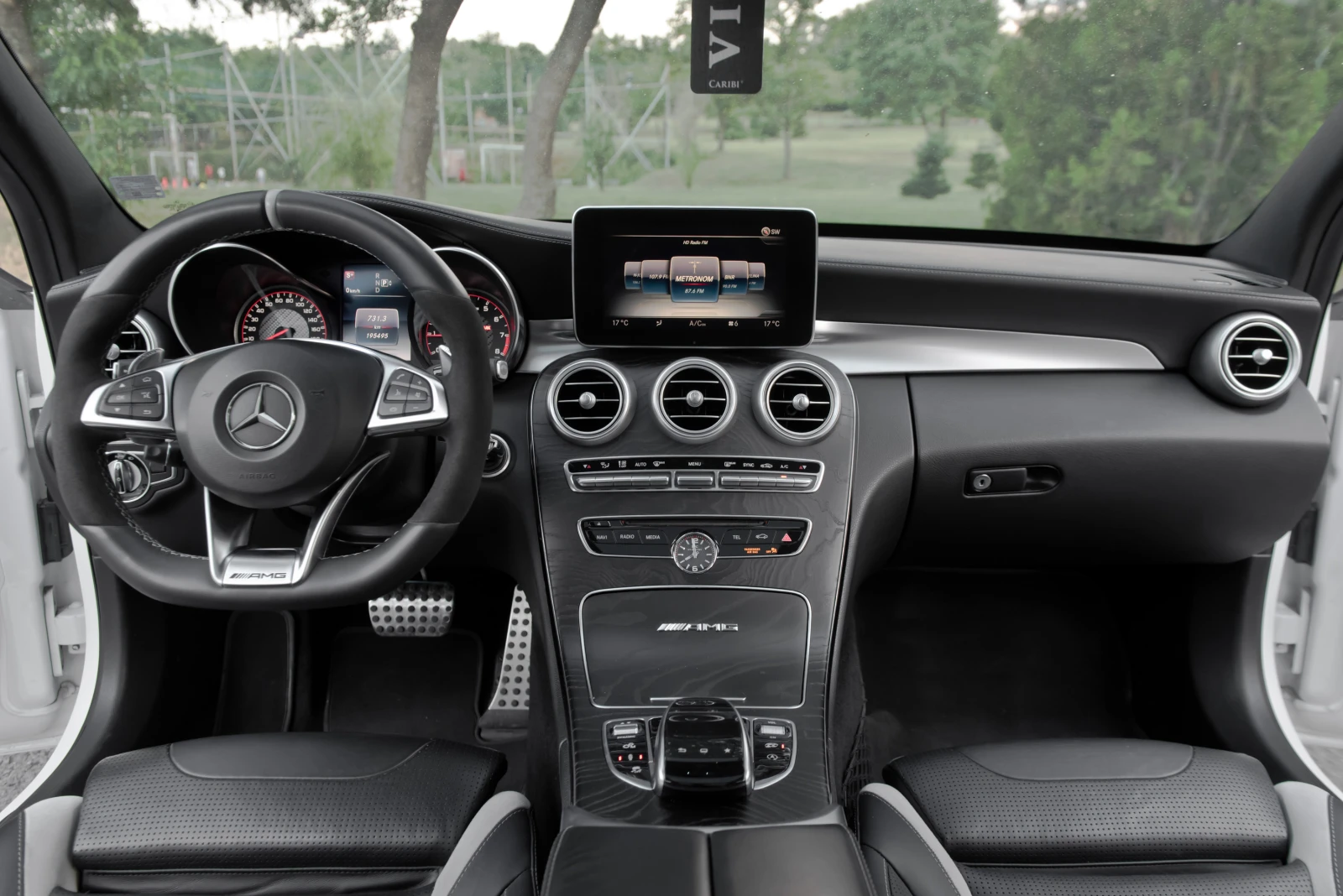Mercedes-Benz C 63 AMG S , снимка 10 - Автомобили и джипове - 55134684