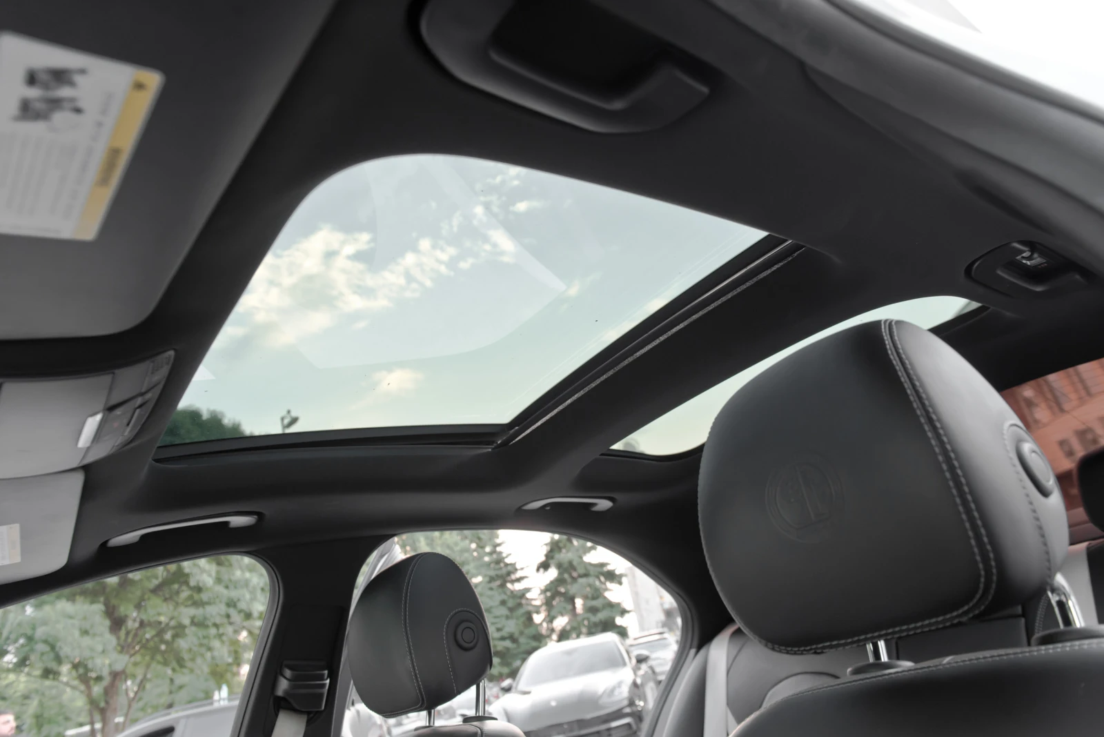 Mercedes-Benz C 63 AMG S , снимка 15 - Автомобили и джипове - 55134684