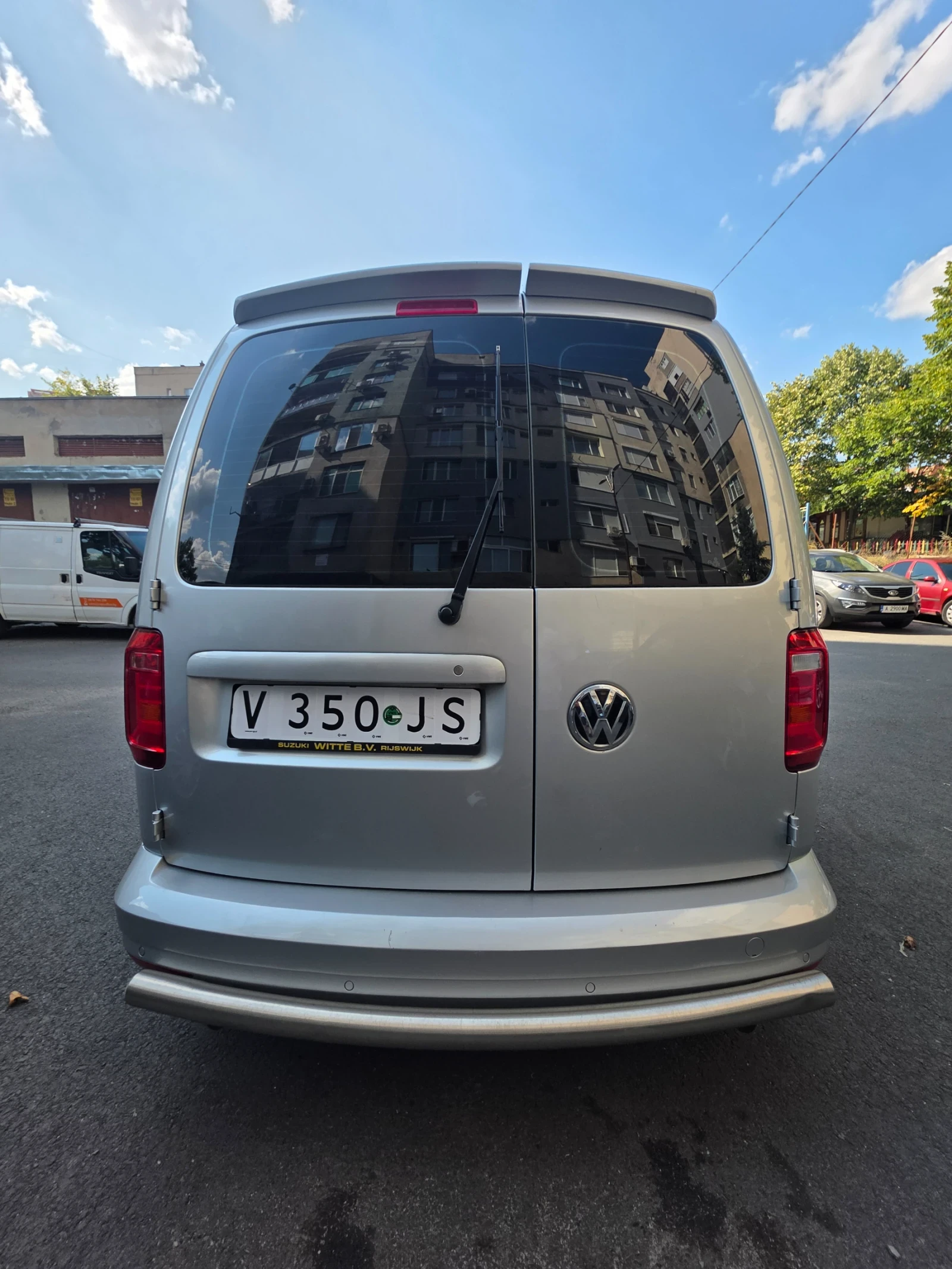 VW Caddy, снимка 9 - Автомобили и джипове - 55605994