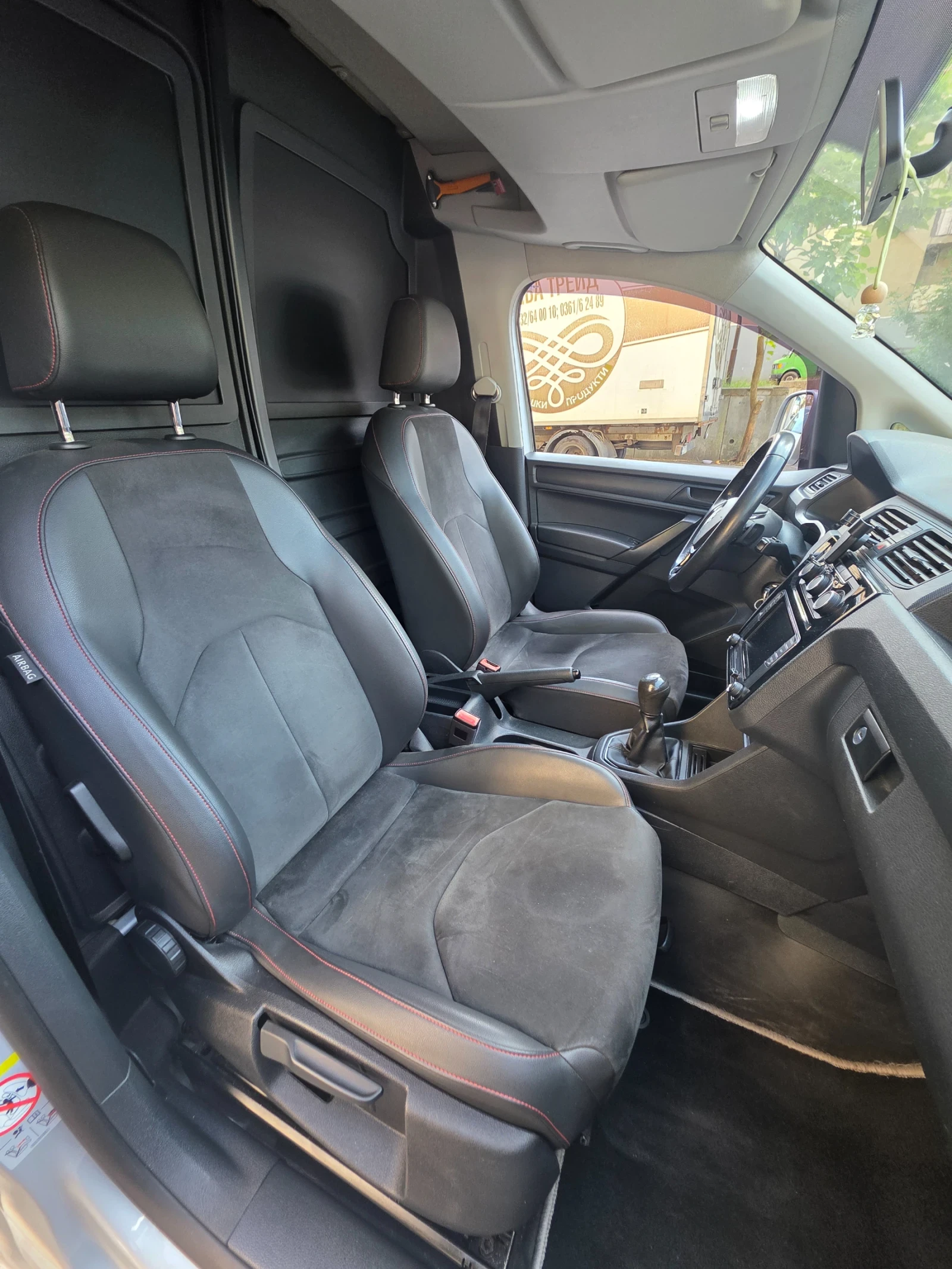 VW Caddy, снимка 4 - Автомобили и джипове - 55605994