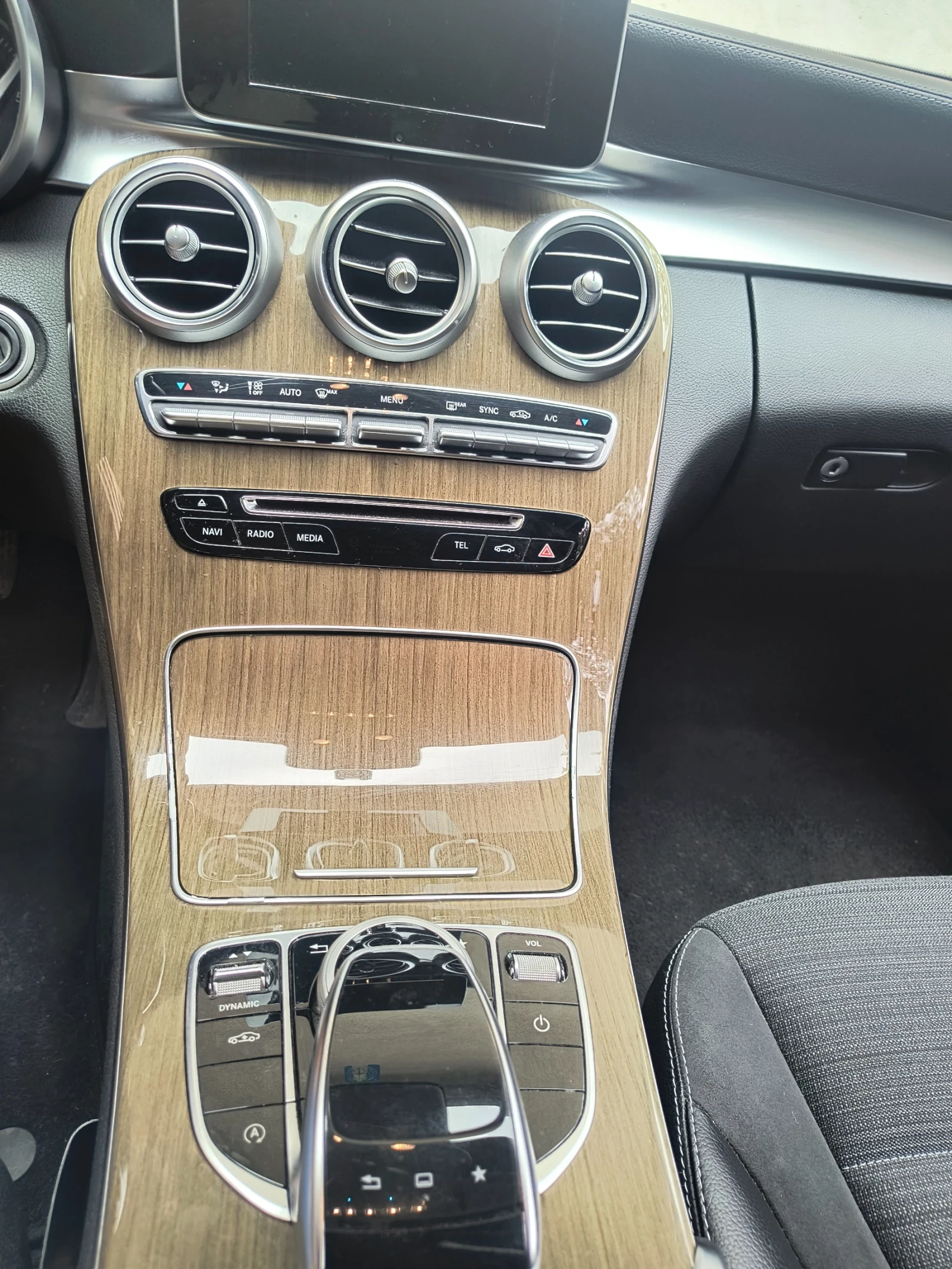 Mercedes-Benz C 220 4matic Airmatic , снимка 12 - Автомобили и джипове - 55720646