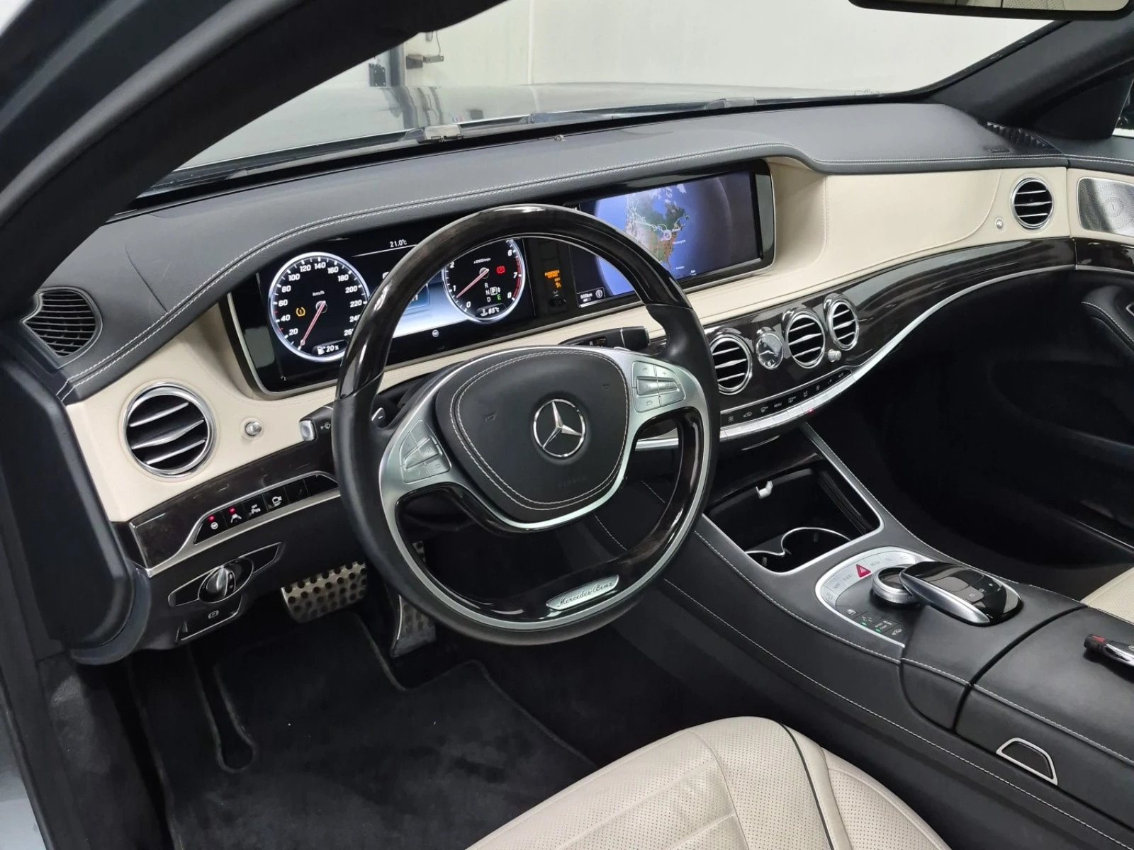 Mercedes-Benz S 550 4MATIC * BURMESTER * ОБДУХВАНЕ * CARFAX * 59К КМ *, снимка 7 - Автомобили и джипове - 56075596