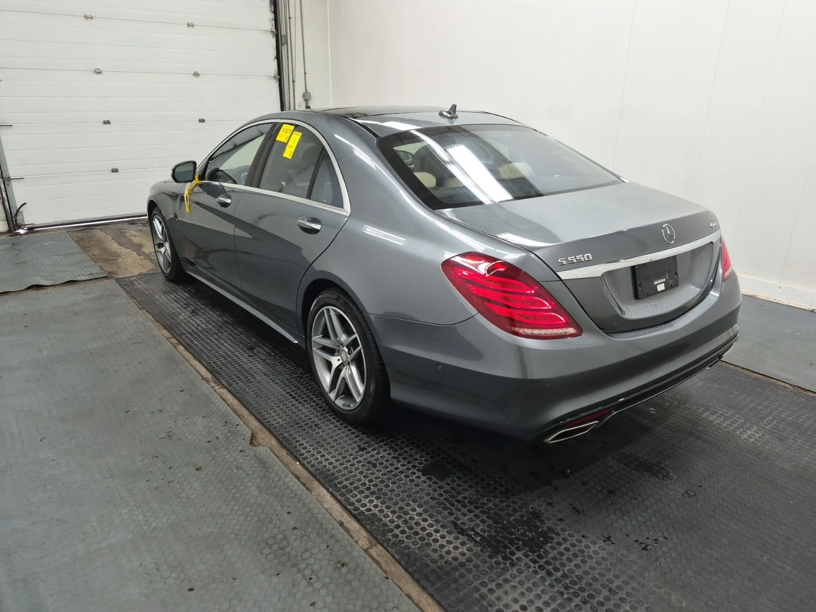 Mercedes-Benz S 550 4MATIC * BURMESTER * ОБДУХВАНЕ * CARFAX * 59К КМ *, снимка 5 - Автомобили и джипове - 56075596