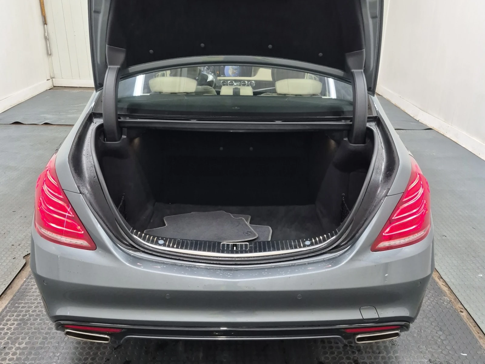 Mercedes-Benz S 550 4MATIC * BURMESTER * ОБДУХВАНЕ * CARFAX * 59К КМ *, снимка 14 - Автомобили и джипове - 56075596