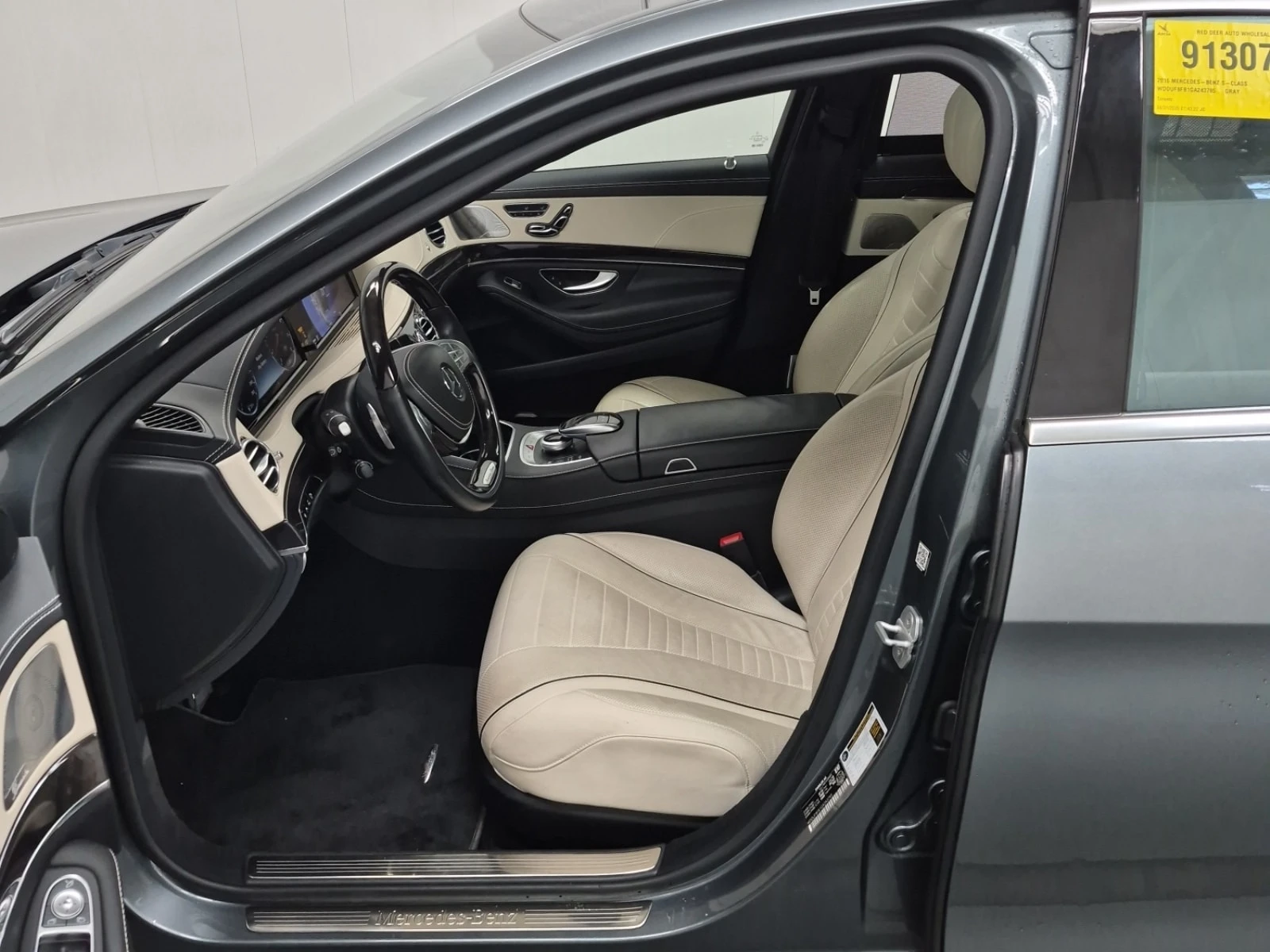 Mercedes-Benz S 550 4MATIC * BURMESTER * ОБДУХВАНЕ * CARFAX * 59К КМ *, снимка 6 - Автомобили и джипове - 56075596