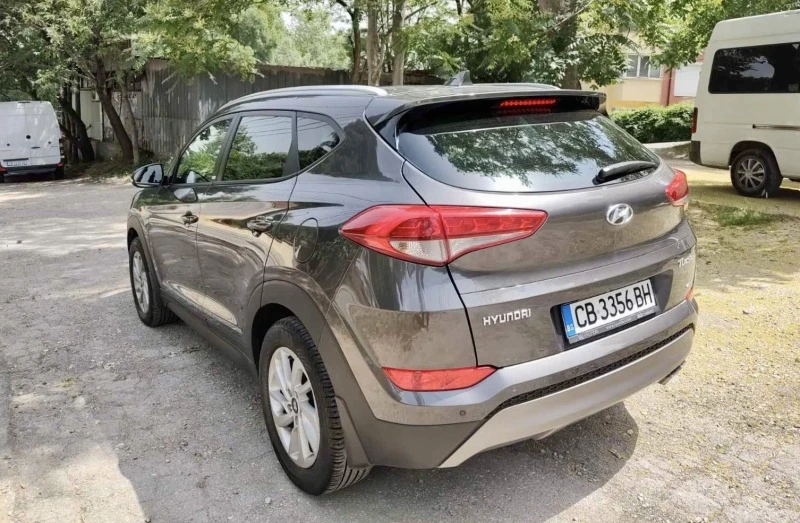 Hyundai Tucson 4WD Sport, снимка 4 - Автомобили и джипове - 46274186