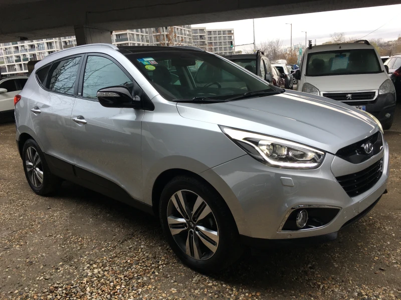 Hyundai IX35 1.7crdi FACE! GO! Всички екстри!Панорама!, снимка 2 - Автомобили и джипове - 48223650