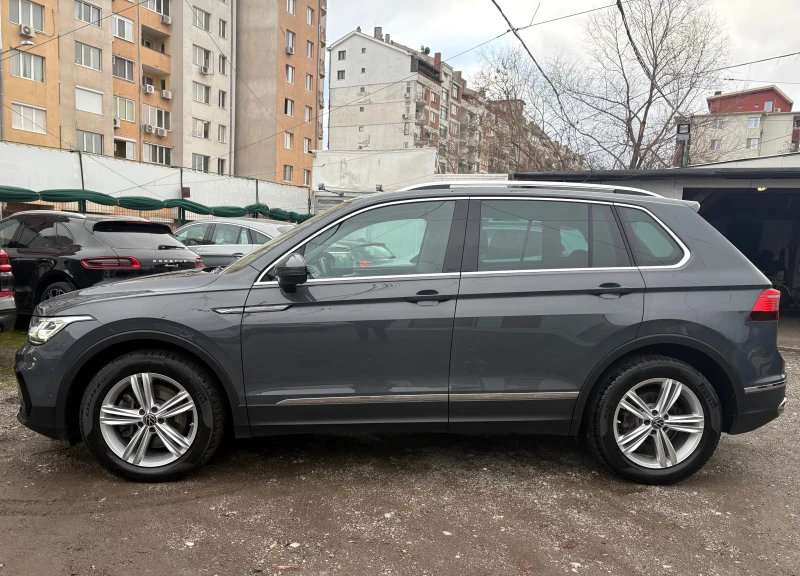 VW Tiguan 2.0= 200HP= 4 MOTION= АВТОМАТ= НАВИ= РЕАЛНИ КМ= , снимка 2 - Автомобили и джипове - 48317798