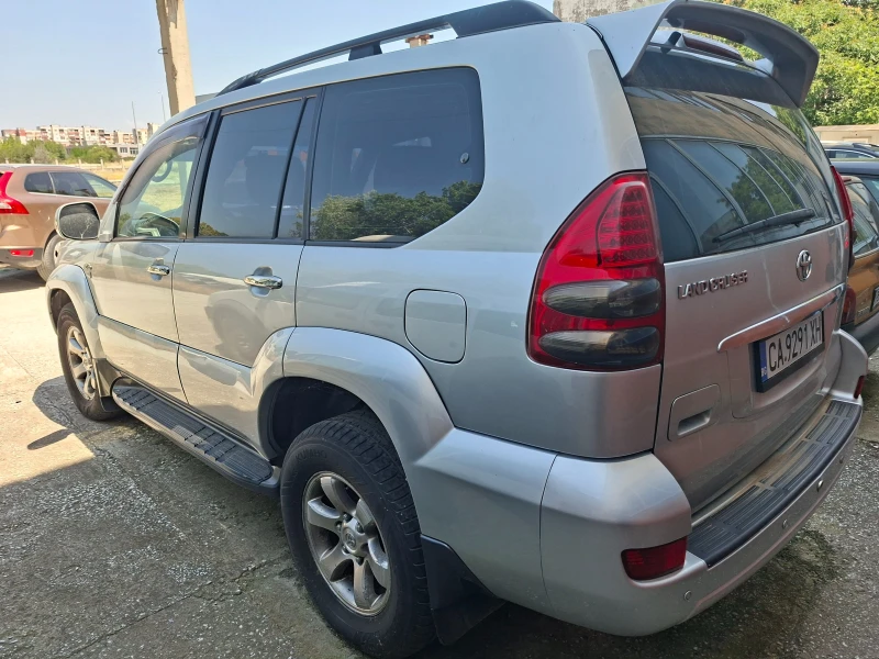Toyota Land cruiser 3.0 D4D, снимка 4 - Автомобили и джипове - 52397917