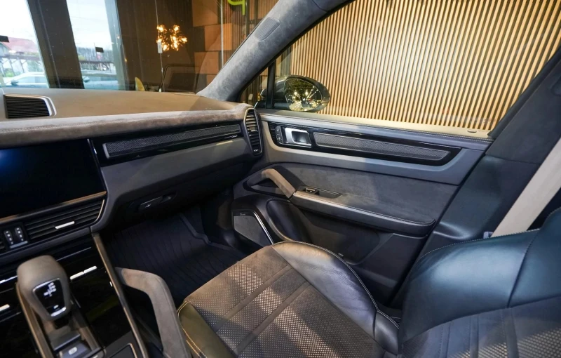Porsche Cayenne Coupe Turbo GT 4.0 V8, снимка 14 - Автомобили и джипове - 52696188