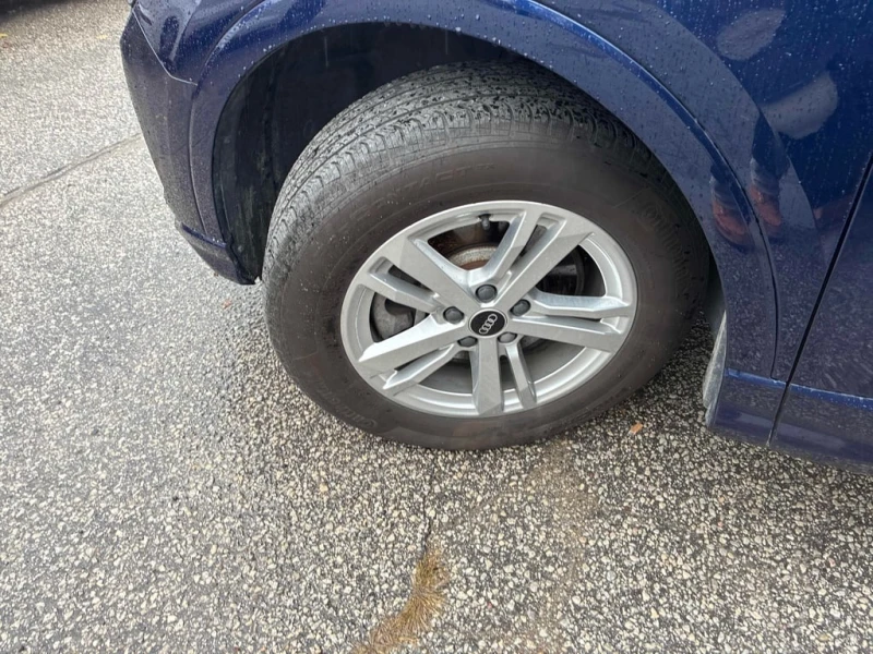 Audi Q3 * Komfort * CARFAX * БЕЗ ПЪРВОНАЧАЛНА ВНОСКА, снимка 7 - Автомобили и джипове - 53057196