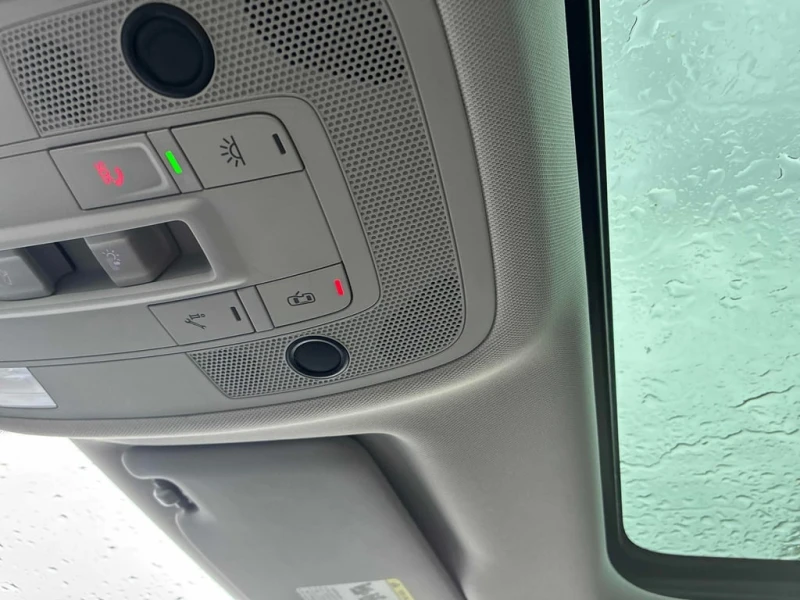 Audi Q3 * Komfort * CARFAX * БЕЗ ПЪРВОНАЧАЛНА ВНОСКА, снимка 15 - Автомобили и джипове - 53057196