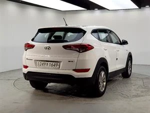 Hyundai Tucson, снимка 2 - Автомобили и джипове - 53930170