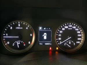 Hyundai Tucson, снимка 6 - Автомобили и джипове - 53930170