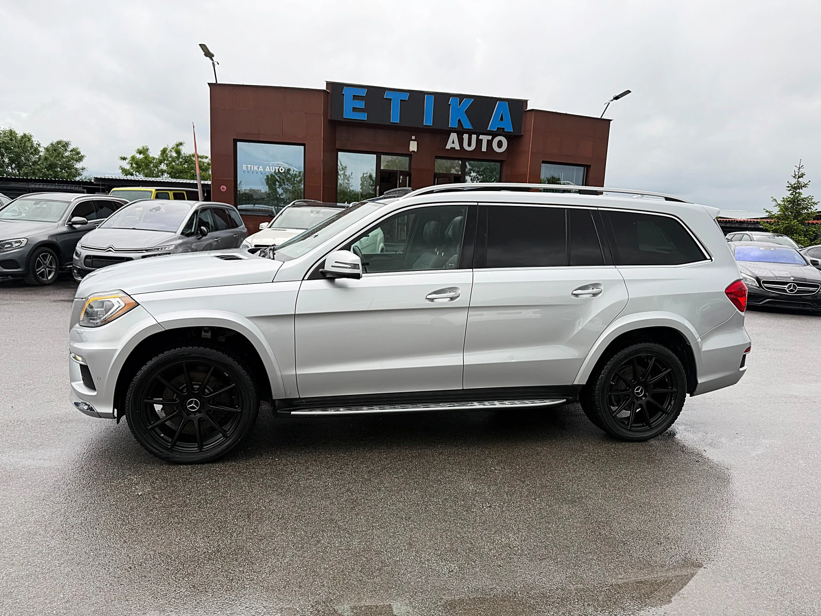 Mercedes-Benz GL 350 AMG-PANORAMA-360KAMERI-7MESTA-ПОДГРЯВАНЕ-MONITORI! - изображение 4