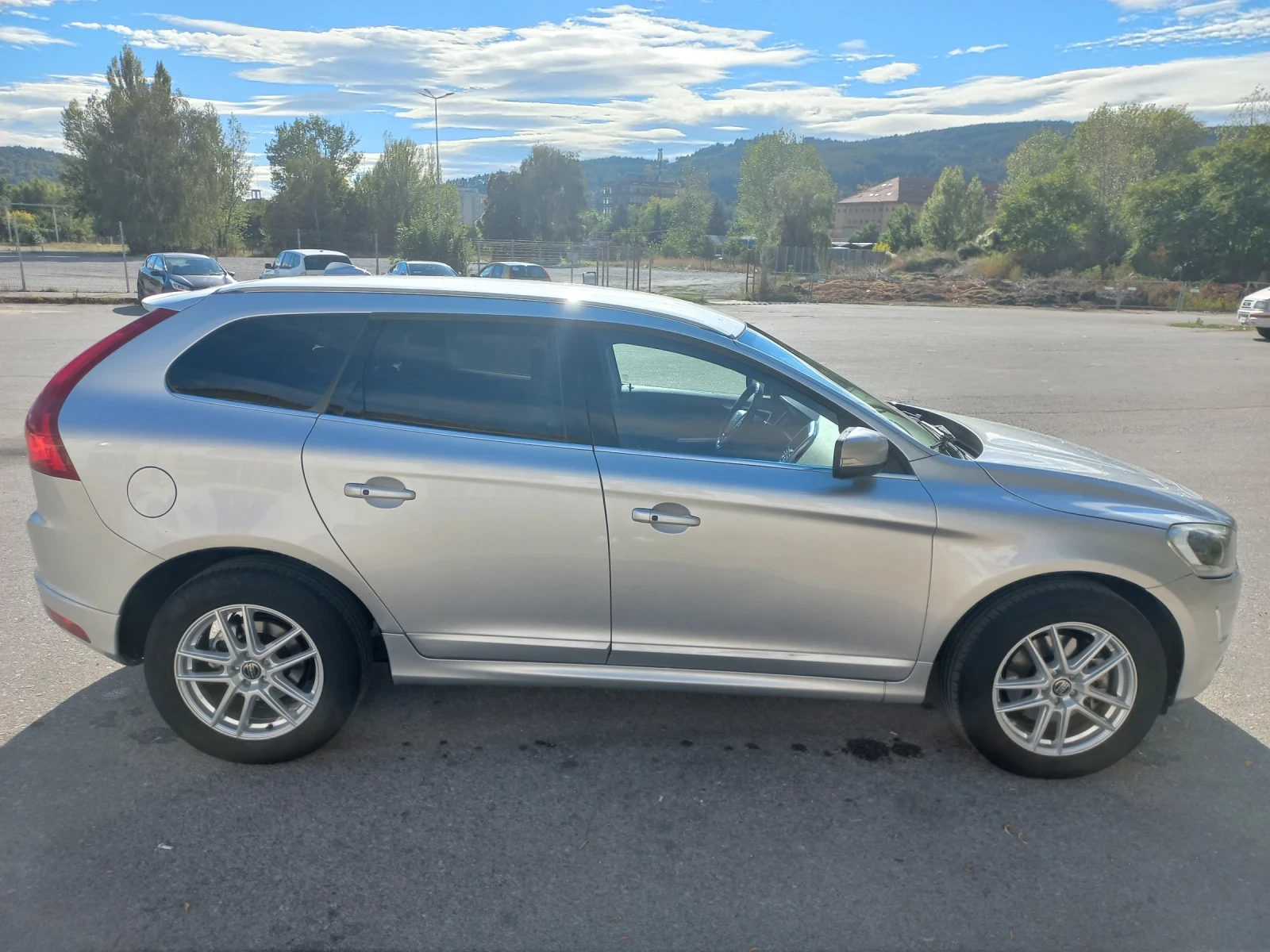 Volvo XC60 2.4 D5 - изображение 6