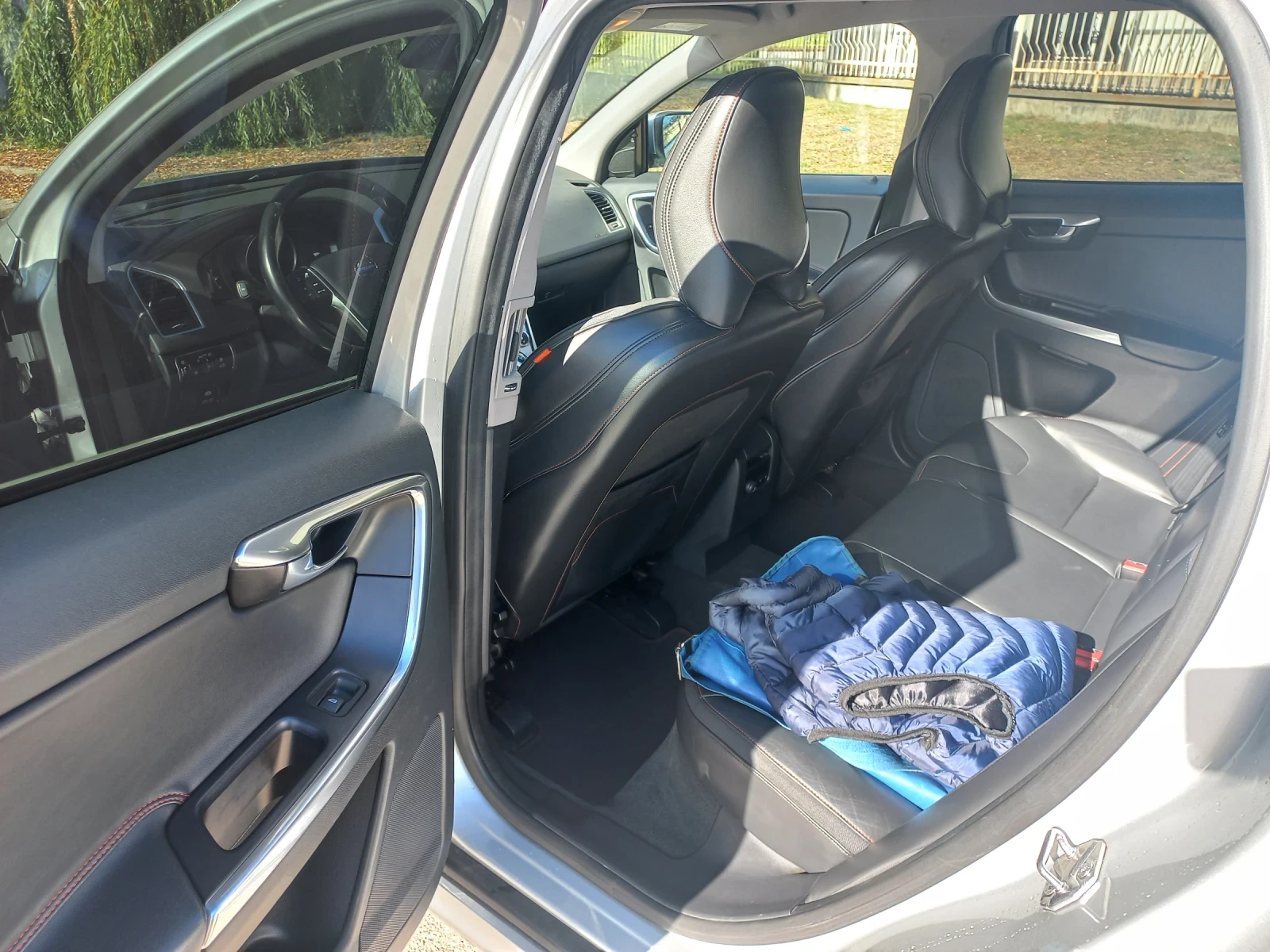 Volvo XC60 2.4 D5 | Mobile.bg   11