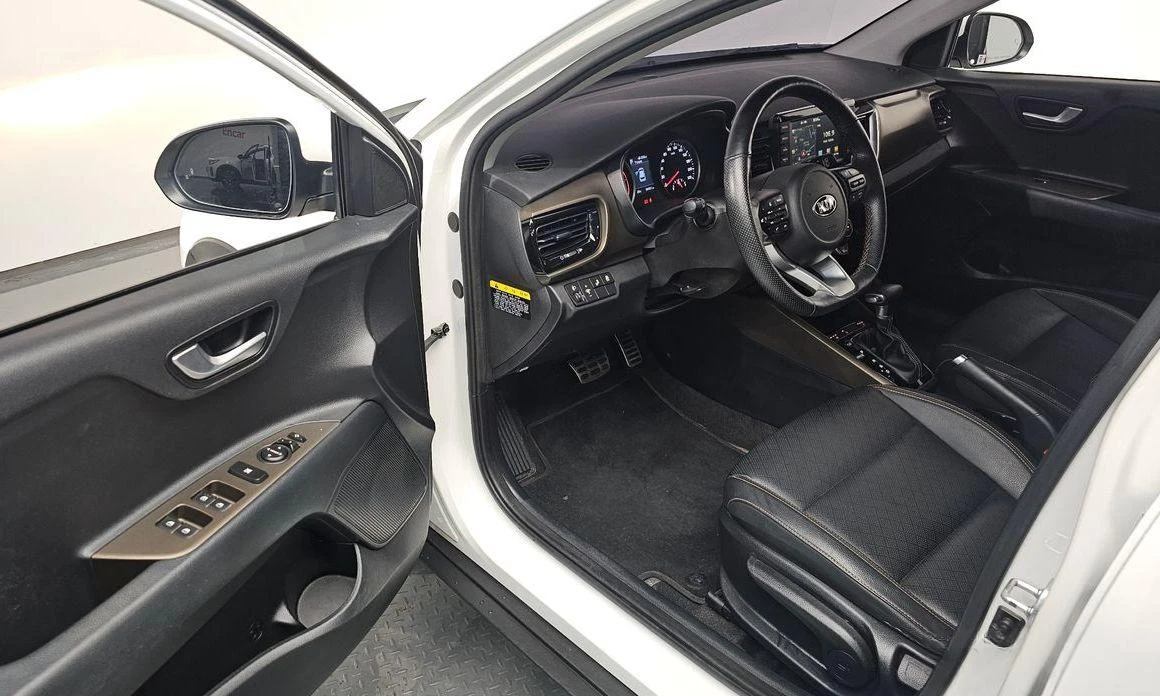 Kia Stonic Diesel 1.6 Prestige * -   *  | Mobile.bg   11