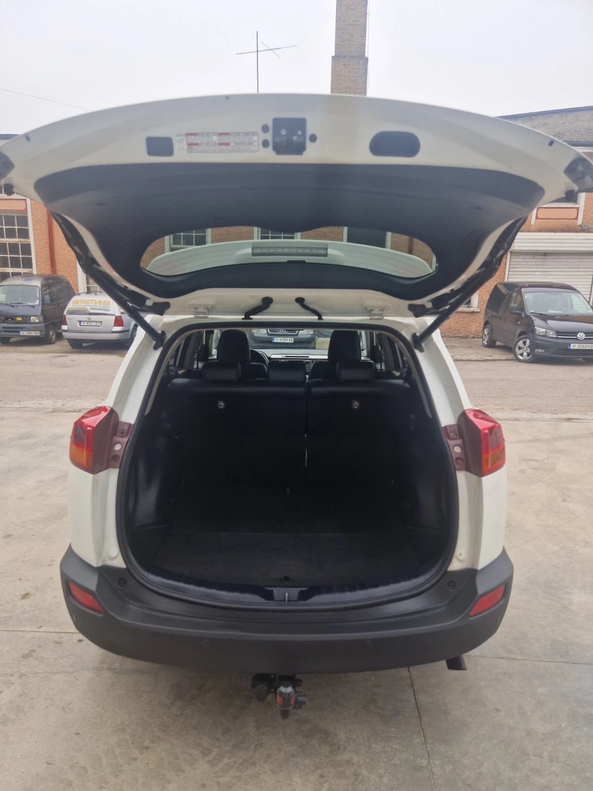 Toyota Rav4 2.2 D-Cat | Mobile.bg — изображение 11
