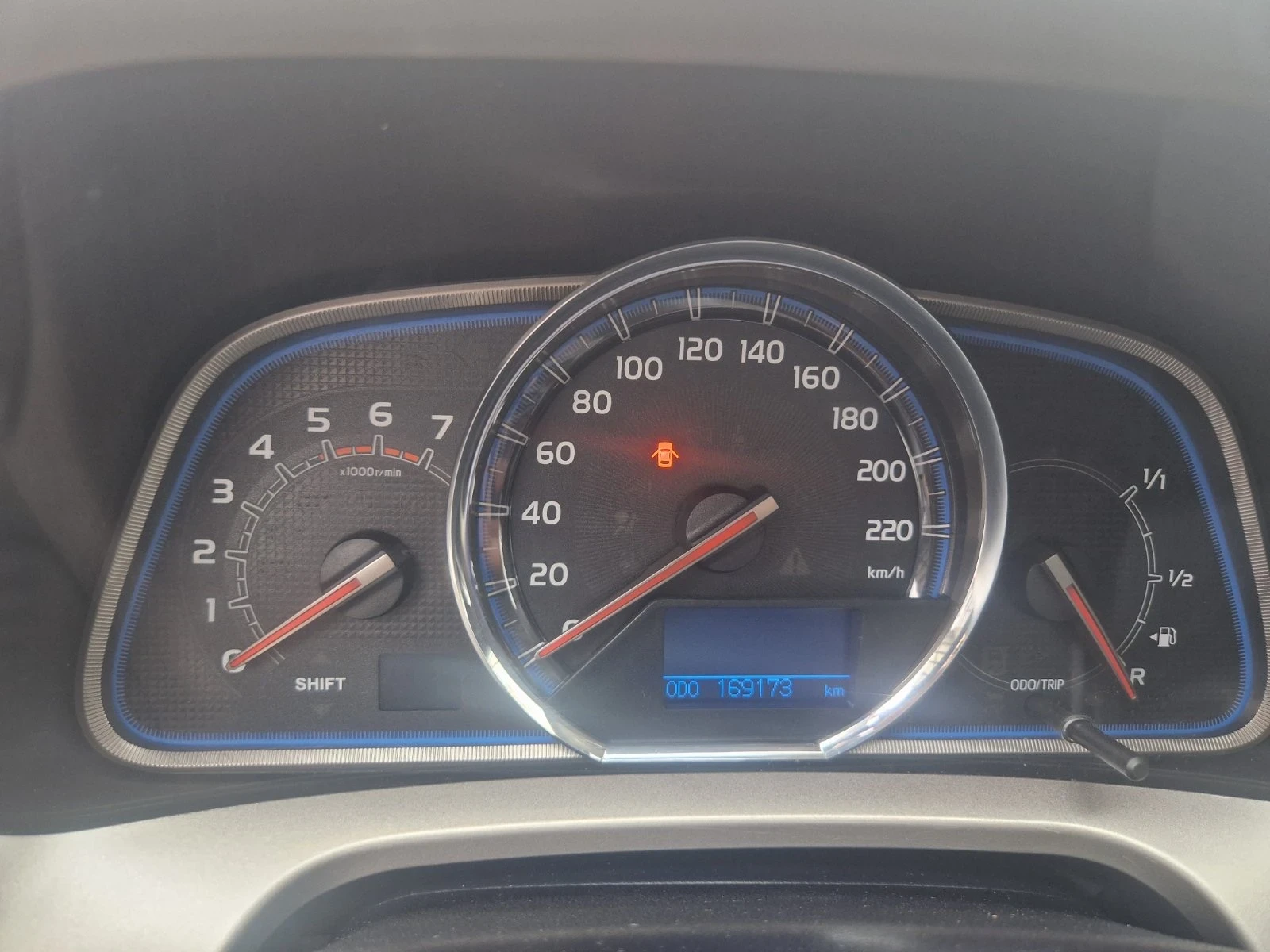 Toyota Rav4 2.2 D-Cat | Mobile.bg — изображение 13