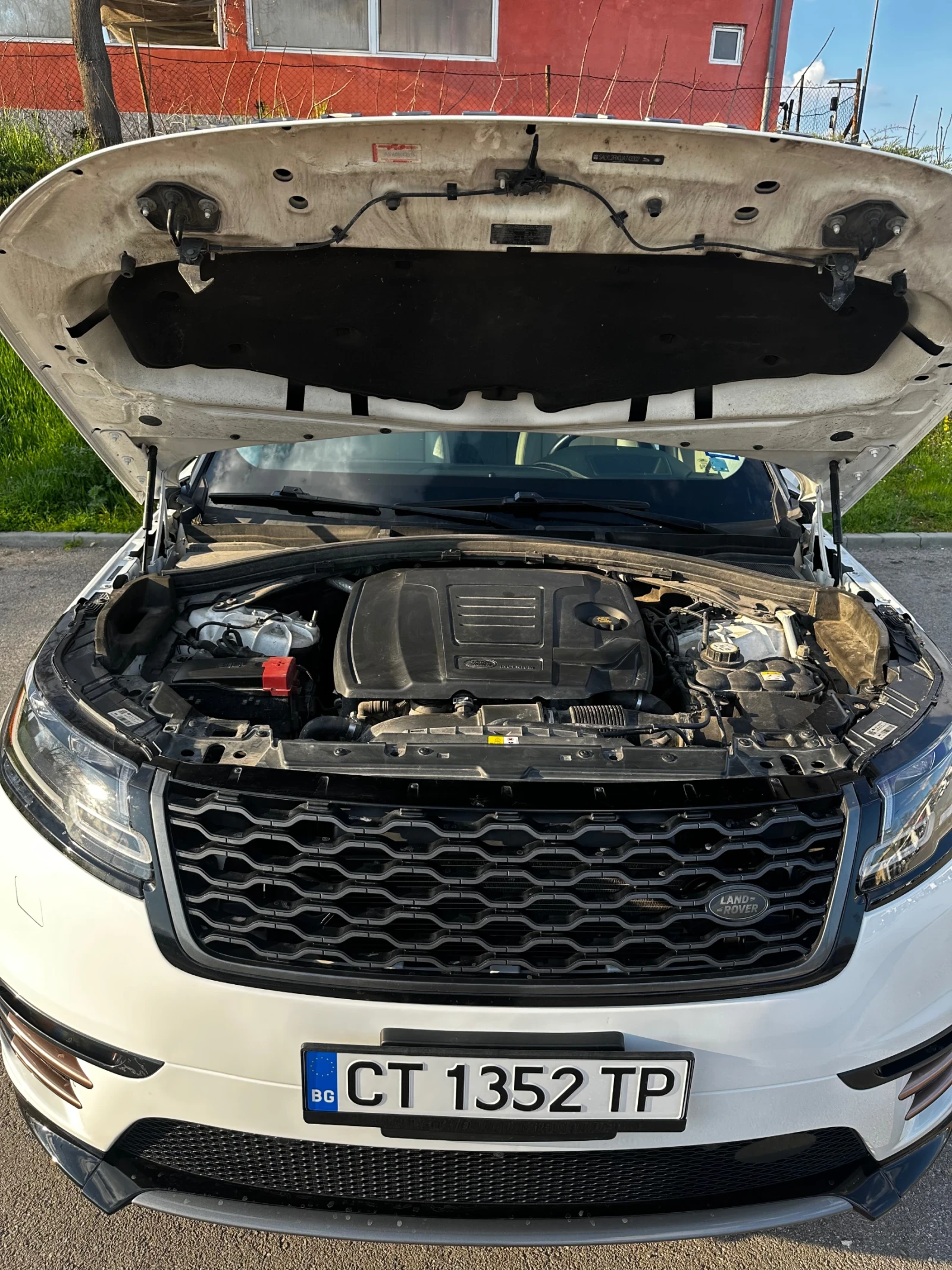 Land Rover Range Rover Velar Velar P250 R-Dynamic | 360  Камера | Meridian , снимка 12 - Автомобили и джипове - 54111224