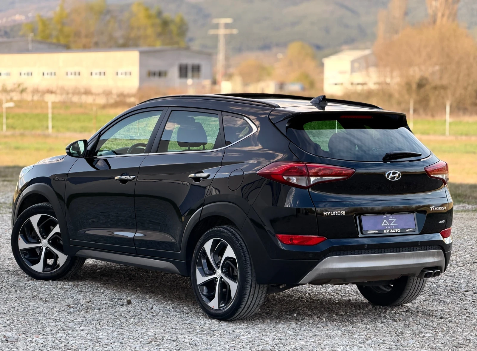 Hyundai Tucson 2.0 CRDi 185кс 4х4 Premium/ Панорама/ Камера, снимка 4 - Автомобили и джипове - 54150301