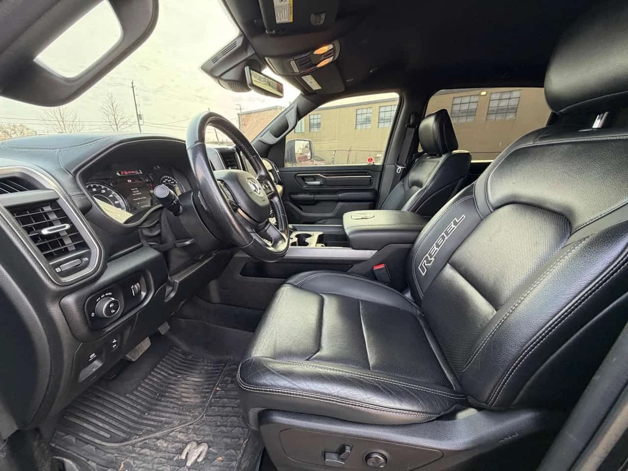 Dodge RAM 1500  | Rebel | HEAD-UP | CARFAX , снимка 10 - Автомобили и джипове - 54330944