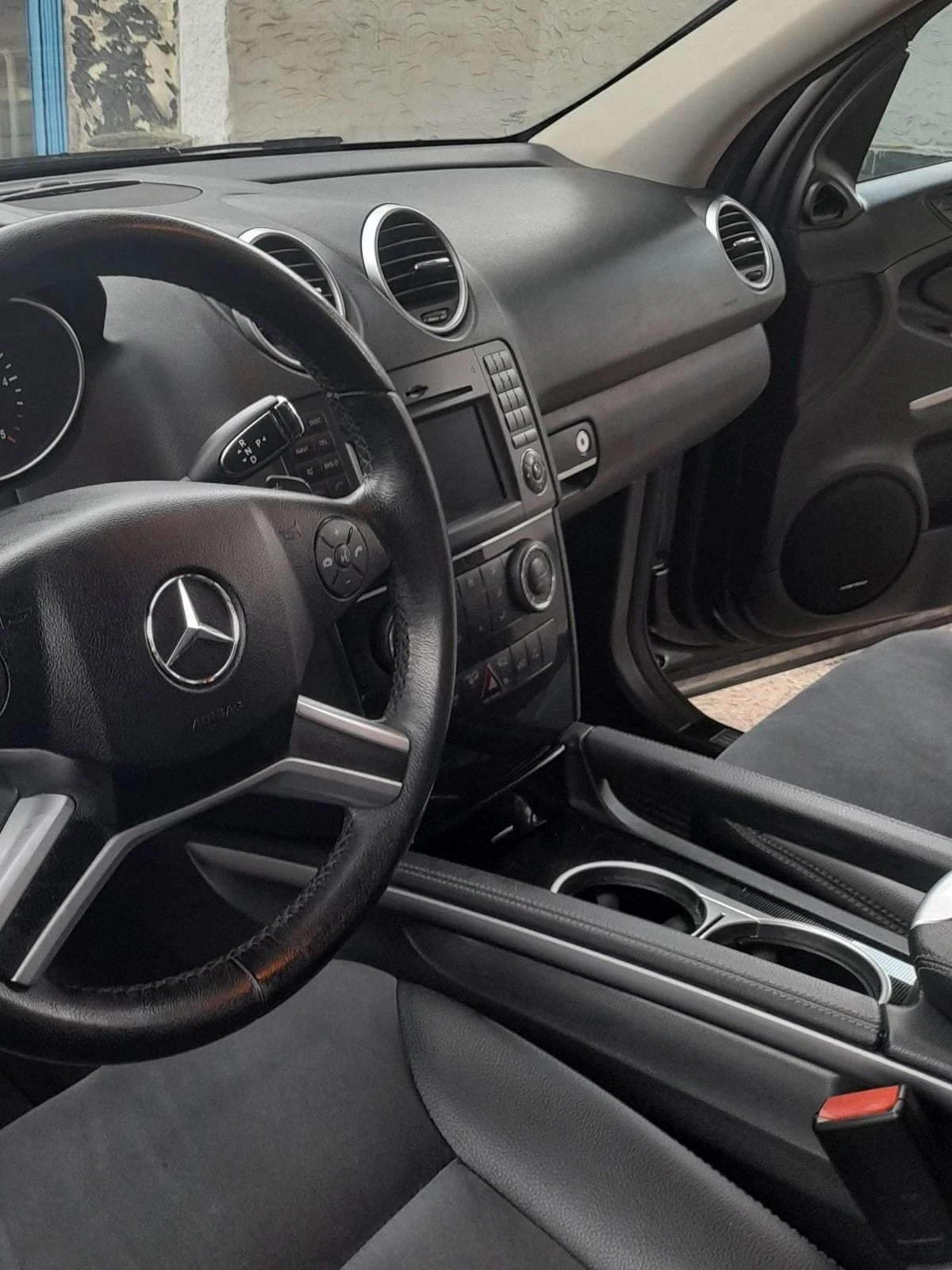 Mercedes-Benz ML 320 CDI, снимка 15 - Автомобили и джипове - 54500445