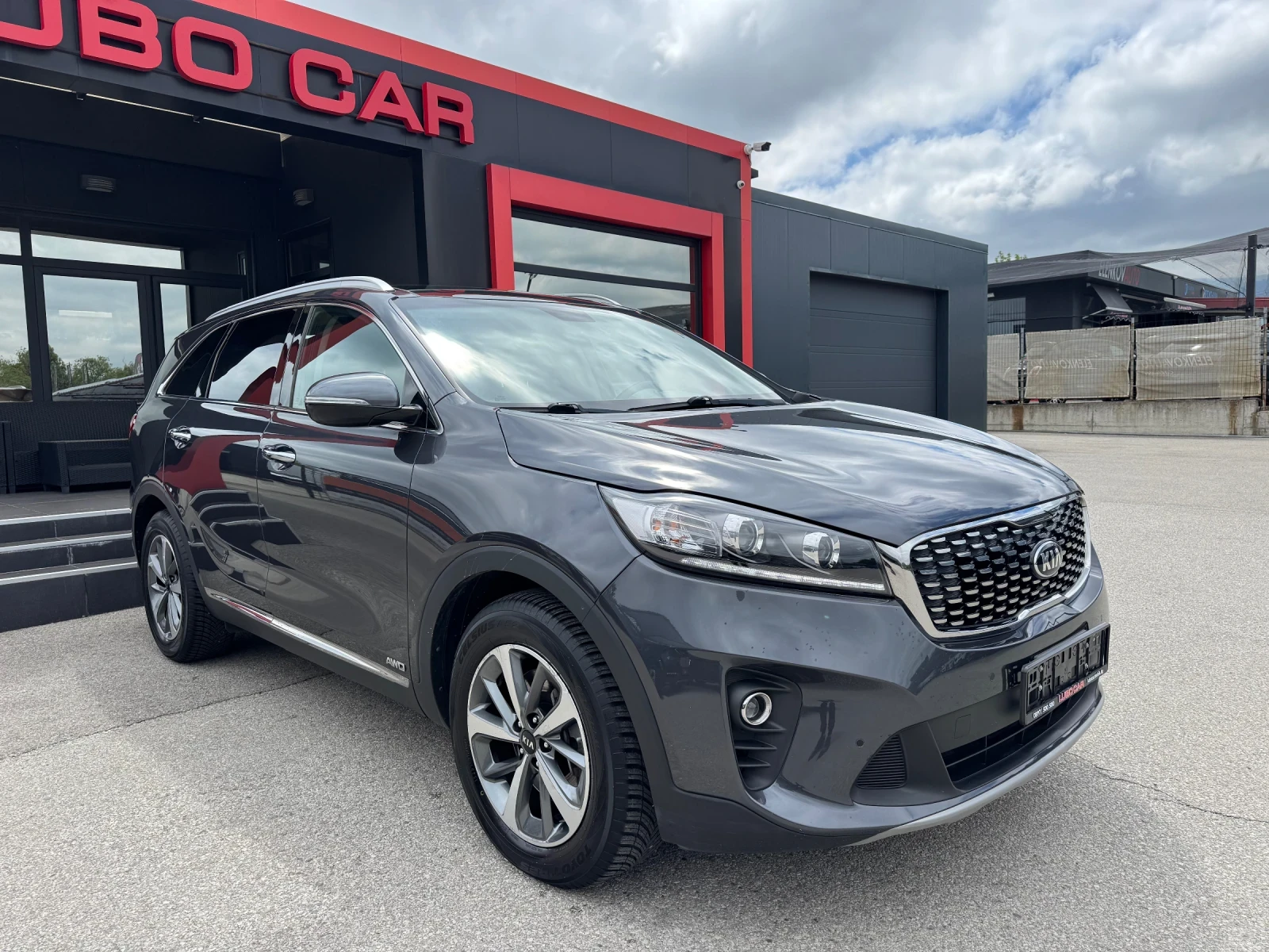 Kia Sorento 2.2D-4X4-KEYLESS-CAMERA-ПАНОРАМА, снимка 6 - Автомобили и джипове - 54611106
