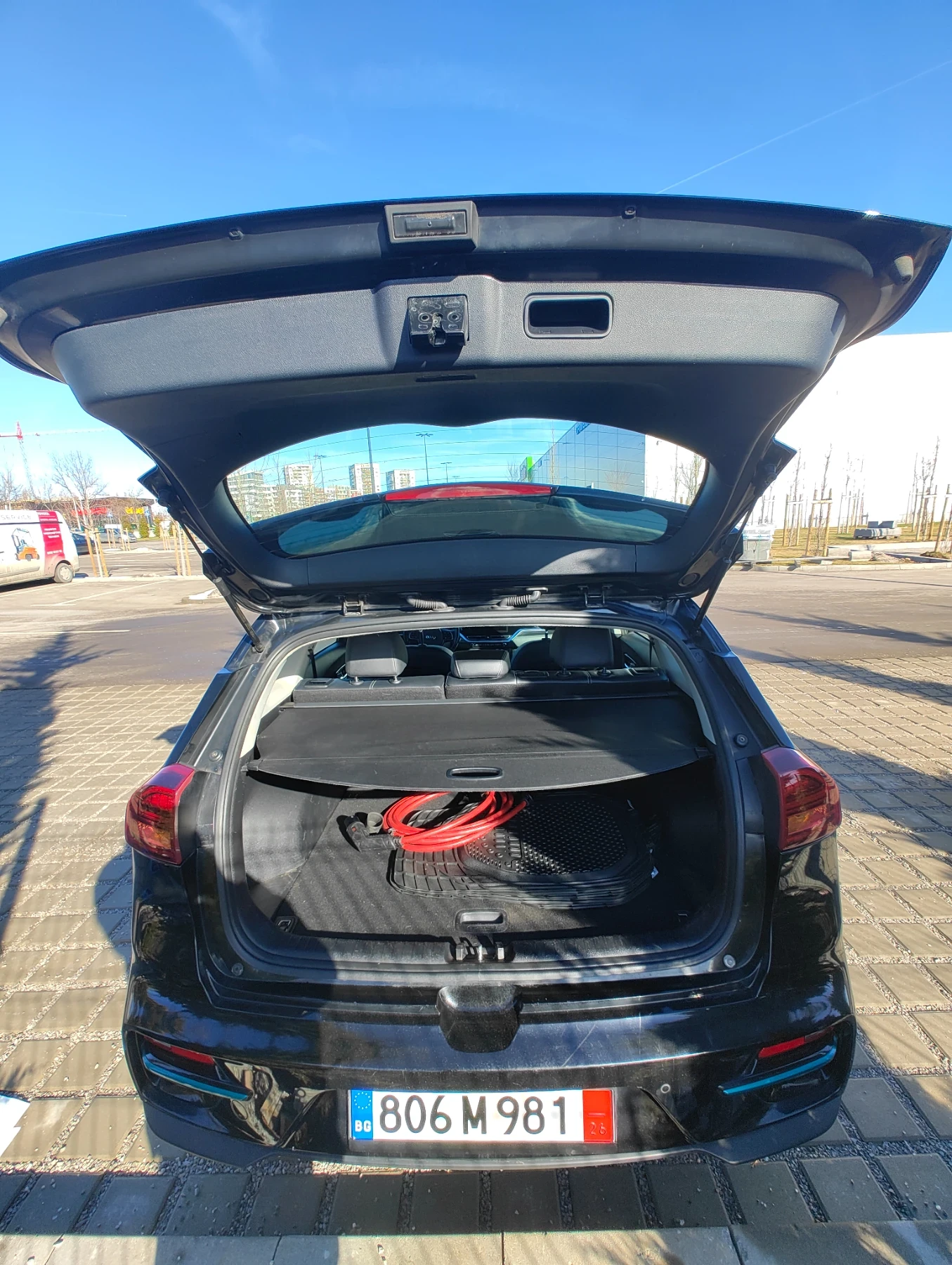 Kia Niro 65kWh/SOH100%/JBL/Термопомпа, снимка 5 - Автомобили и джипове - 55185392