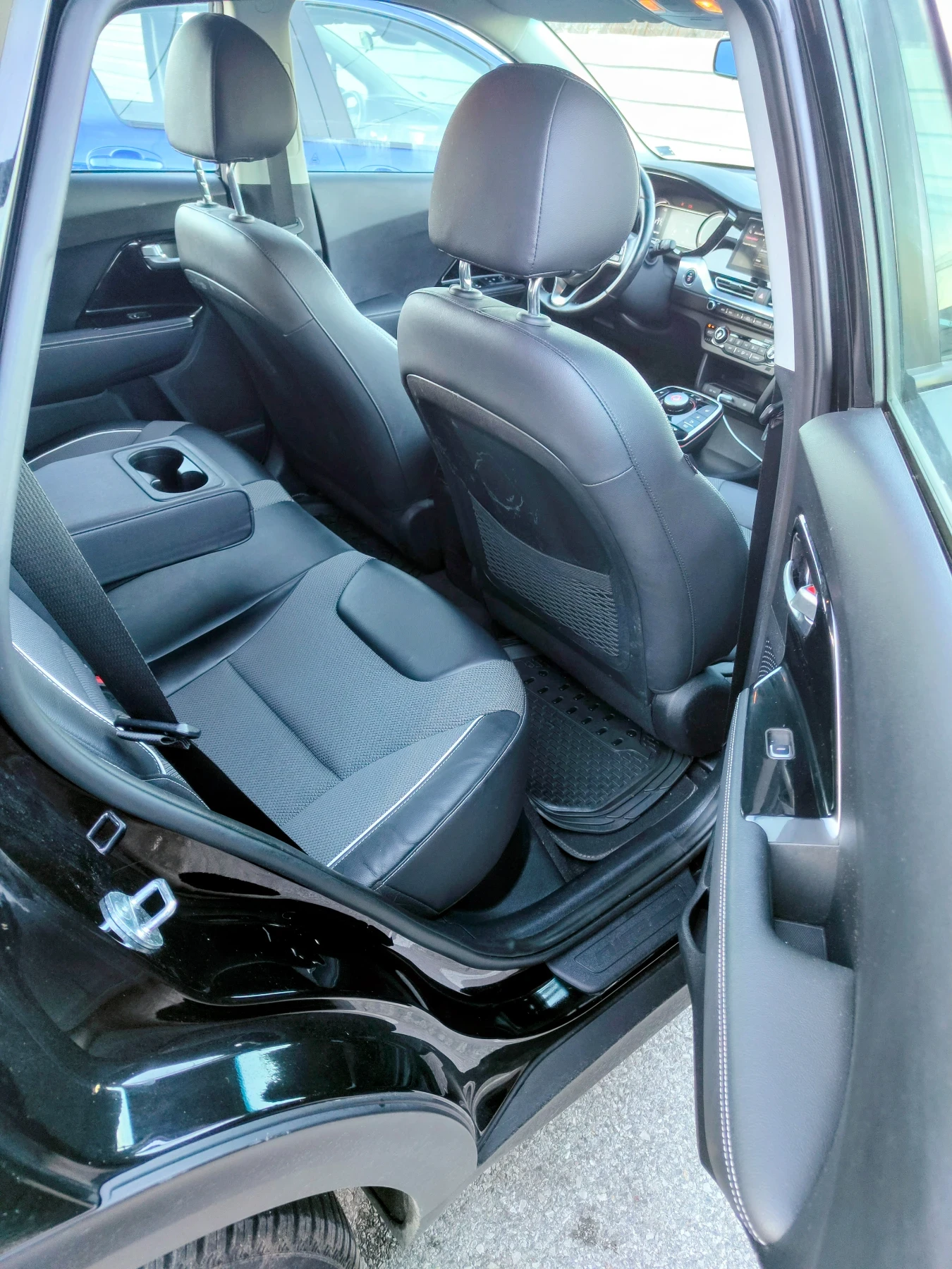 Kia Niro 65kWh/SOH100%/JBL/Термопомпа, снимка 9 - Автомобили и джипове - 55185392