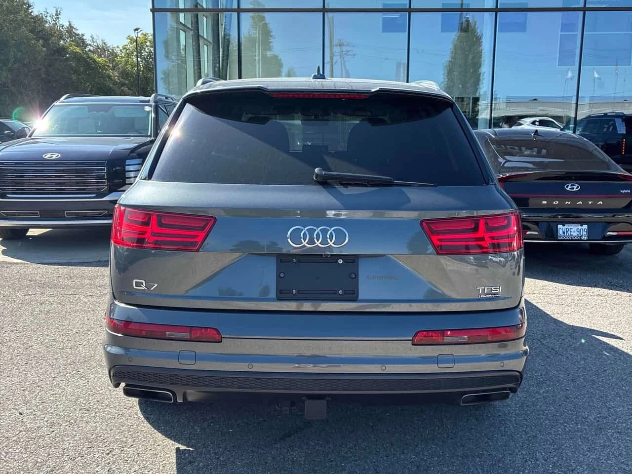 Audi Q7  Progressiv / ОБДУХВАНЕ / CARFAX /  АВТОКРЕДИТ, снимка 4 - Автомобили и джипове - 55782267