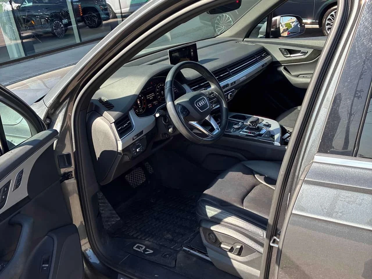 Audi Q7  Progressiv / ОБДУХВАНЕ / CARFAX /  АВТОКРЕДИТ, снимка 5 - Автомобили и джипове - 55782267